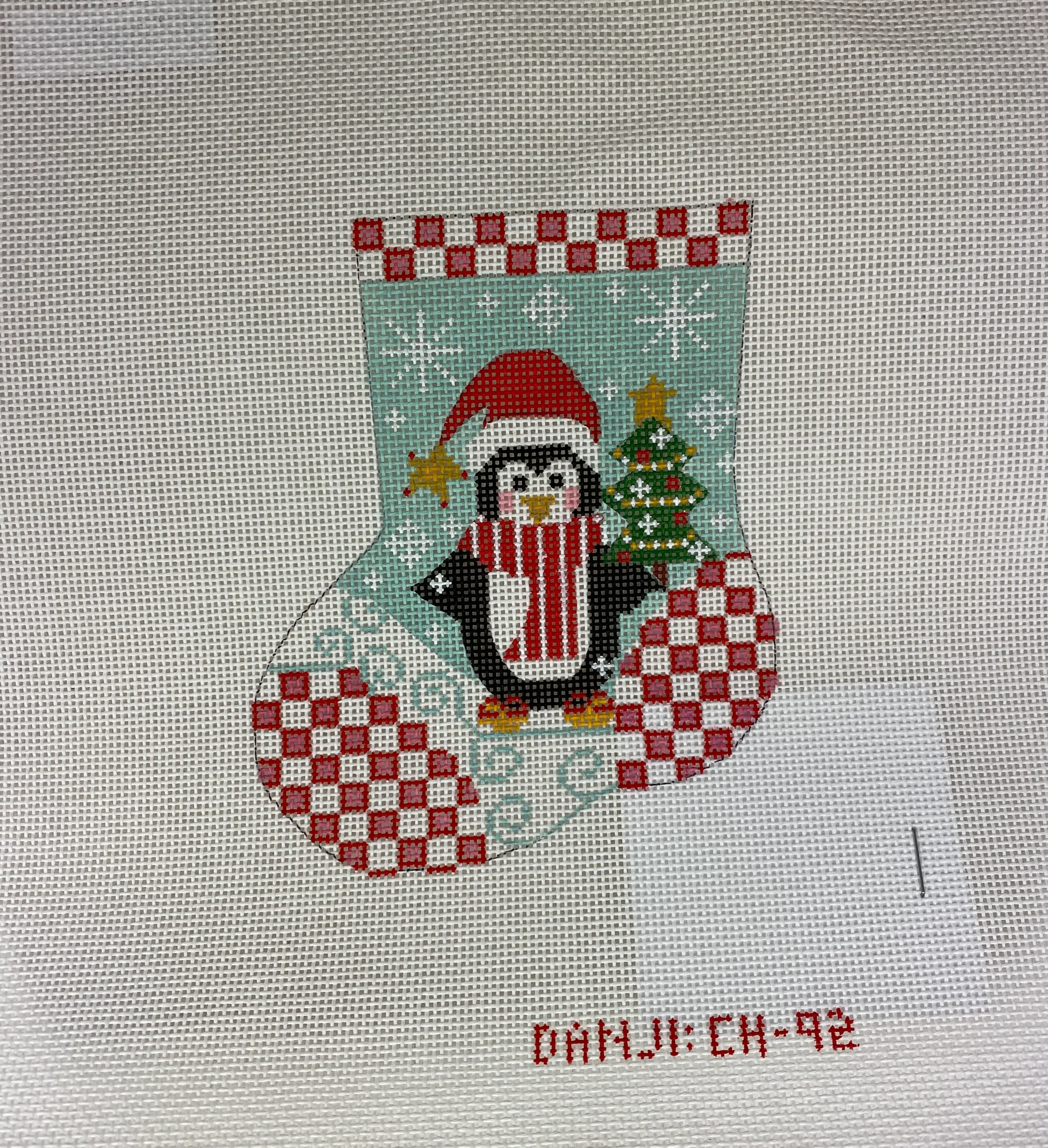 * Danji Designs CH92 Penguin with Christmas Tree