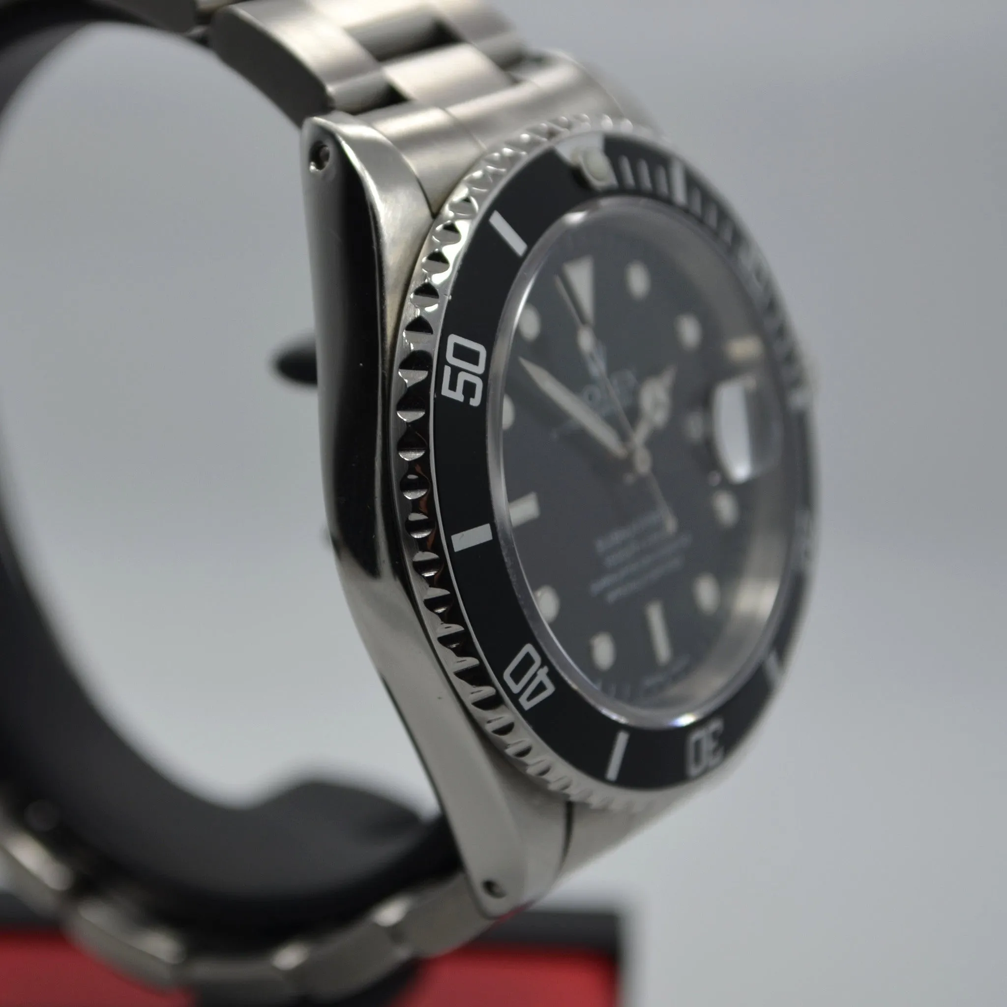 1989 Rolex Submariner 16610 Stainless Steel "L" Serial Automatic Wristwatch
