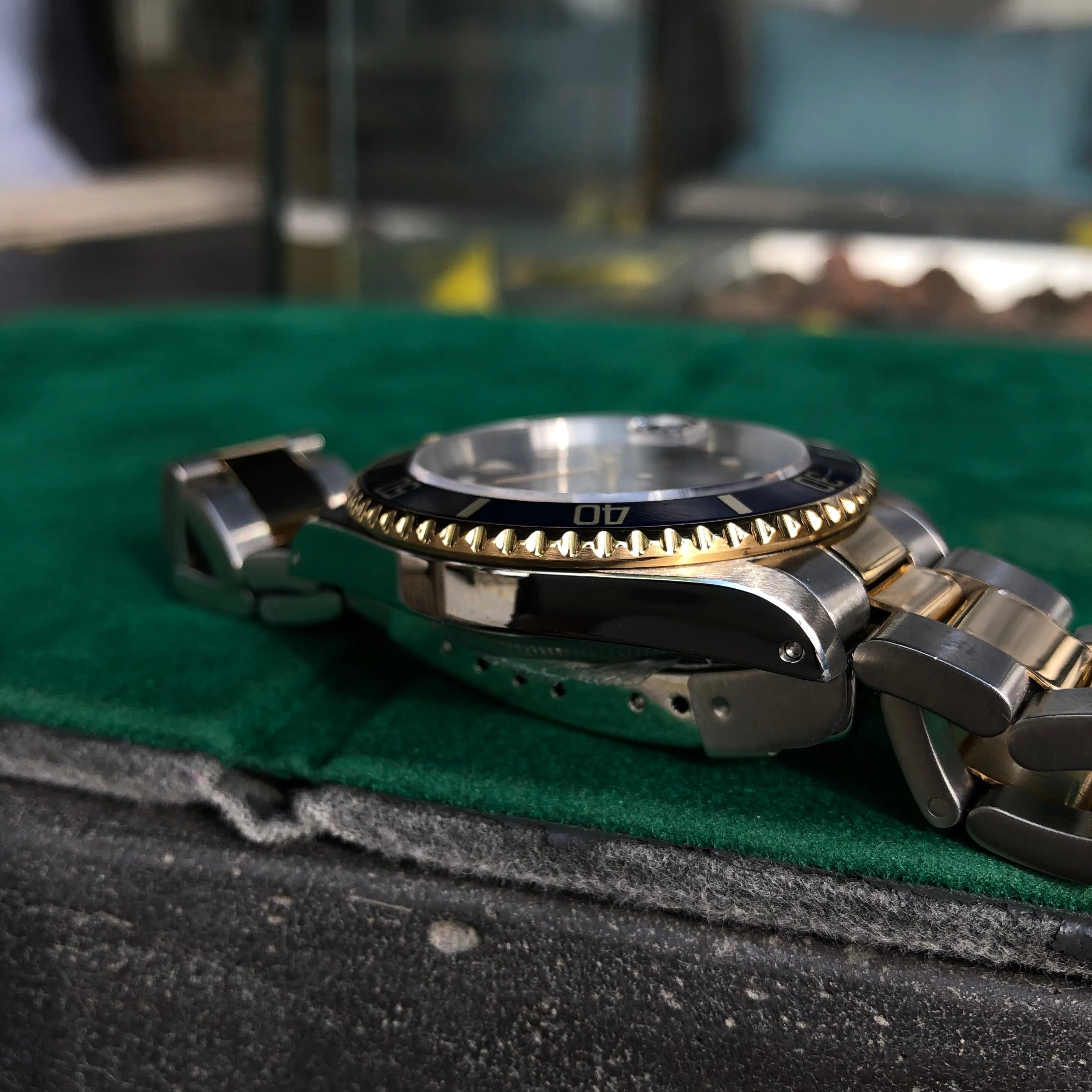 1995 Rolex Submariner Date 16613 Blue Two Tone Stainless Steel Gold Wristwatch Box Papers