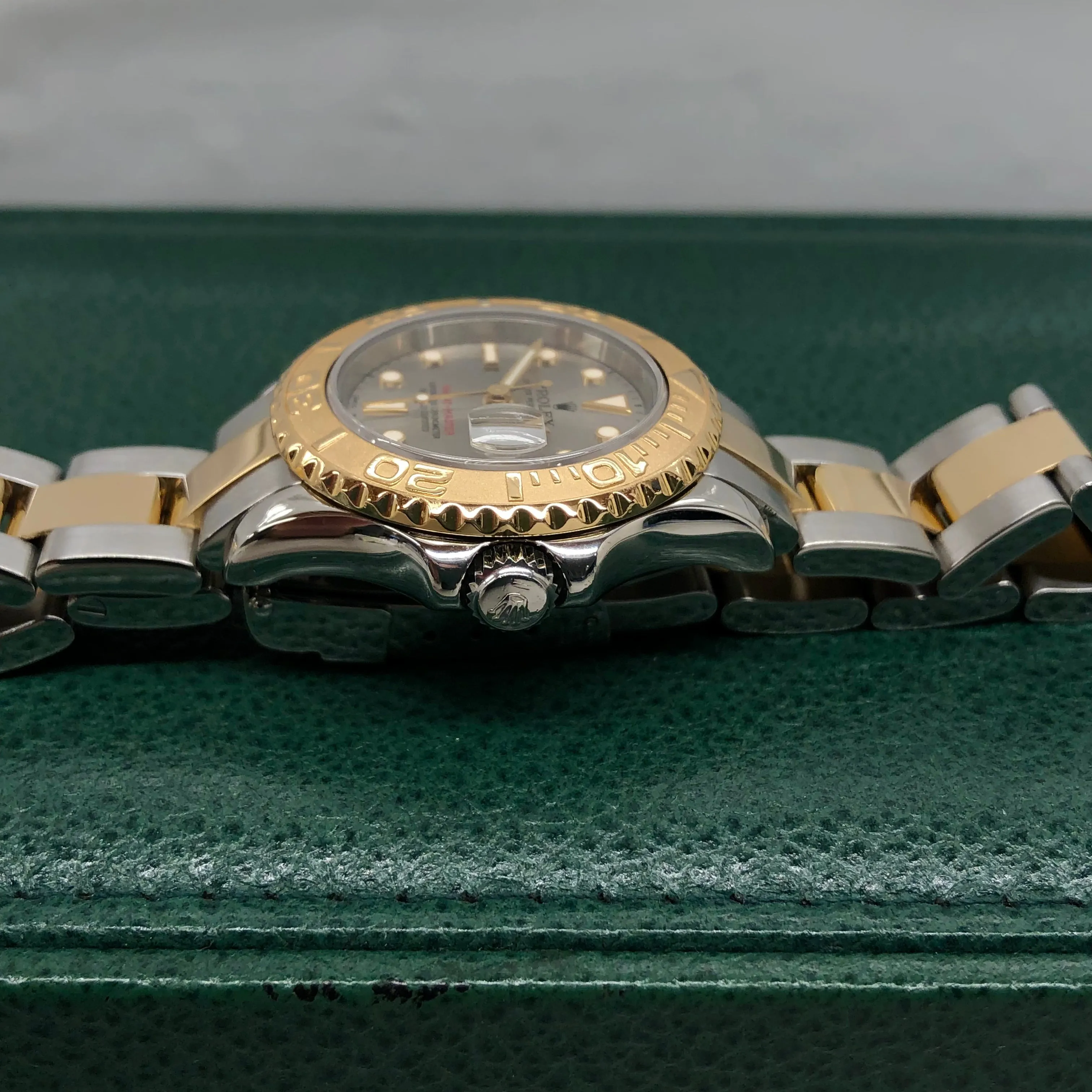 2002 Rolex Yachtmaster 169623 Two Tone Silver Oyster 29mm Automatic Wristwatch