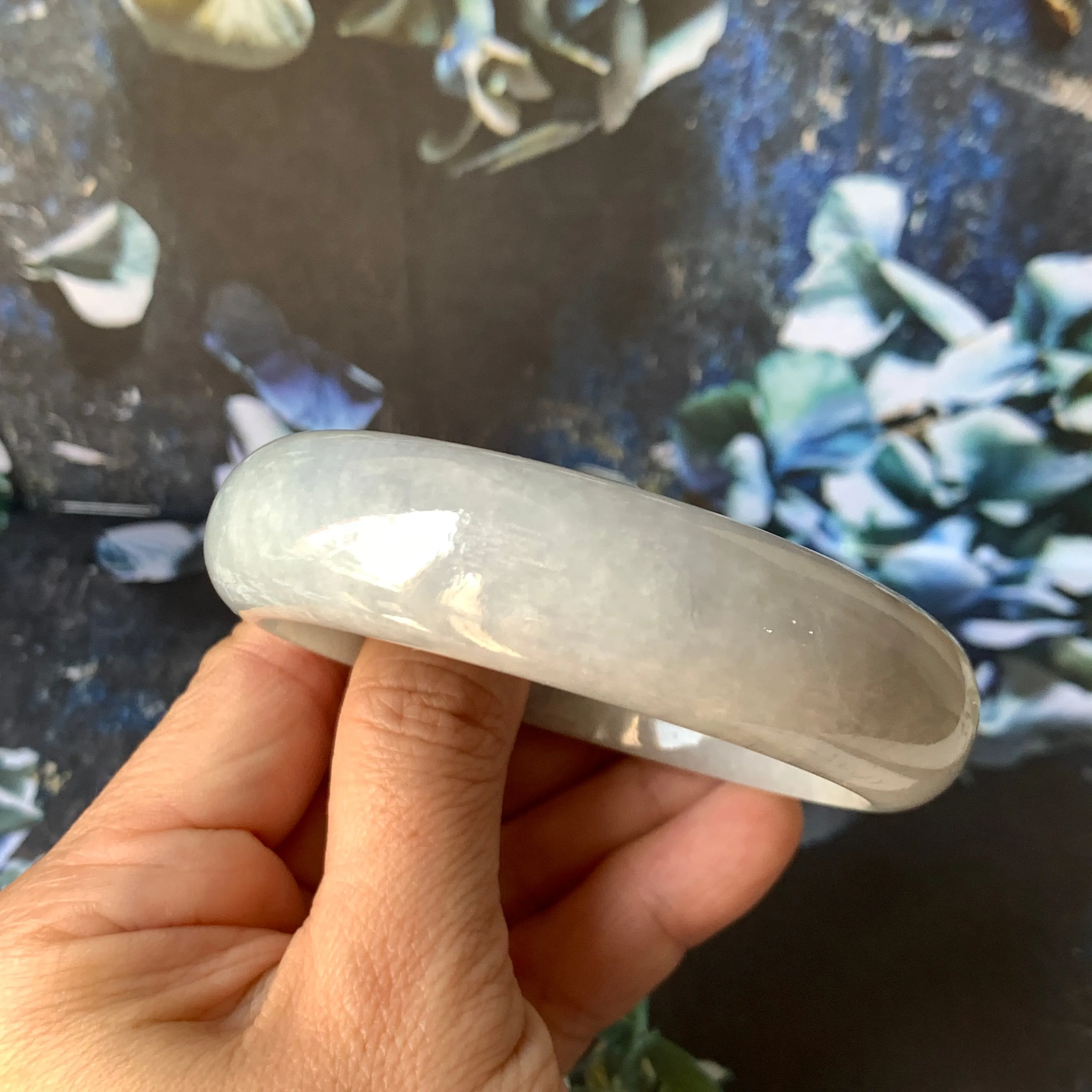 58.2mm A-Grade Natural Lavender Green Jadeite Modern Round Bangle No.151535