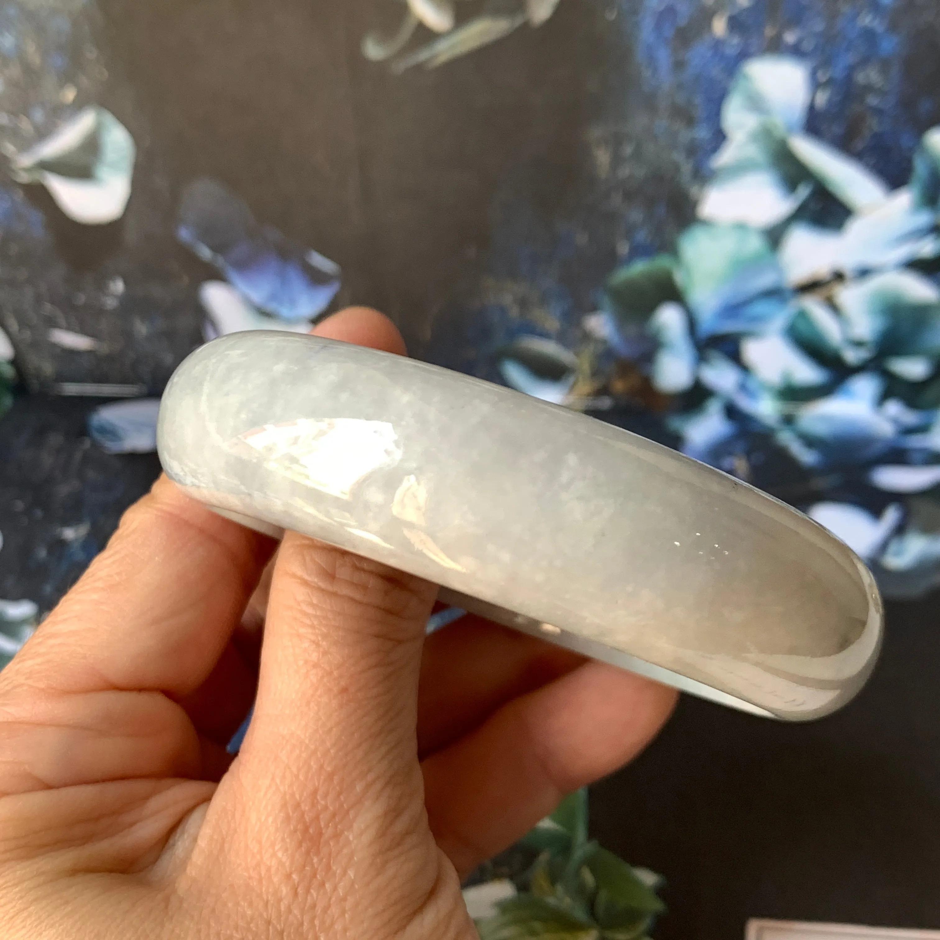 58.2mm A-Grade Natural Lavender Green Jadeite Modern Round Bangle No.151535