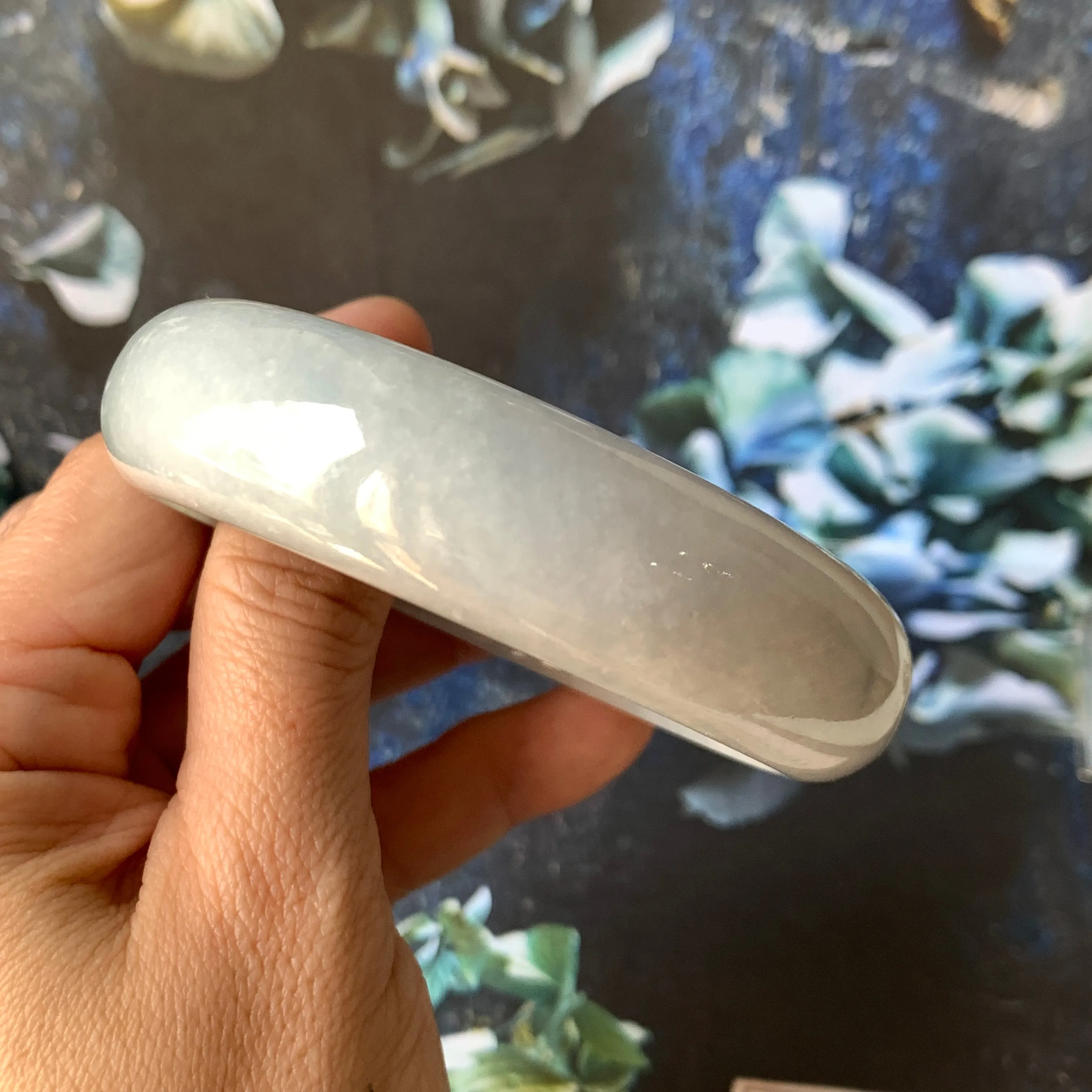 58.2mm A-Grade Natural Lavender Green Jadeite Modern Round Bangle No.151535