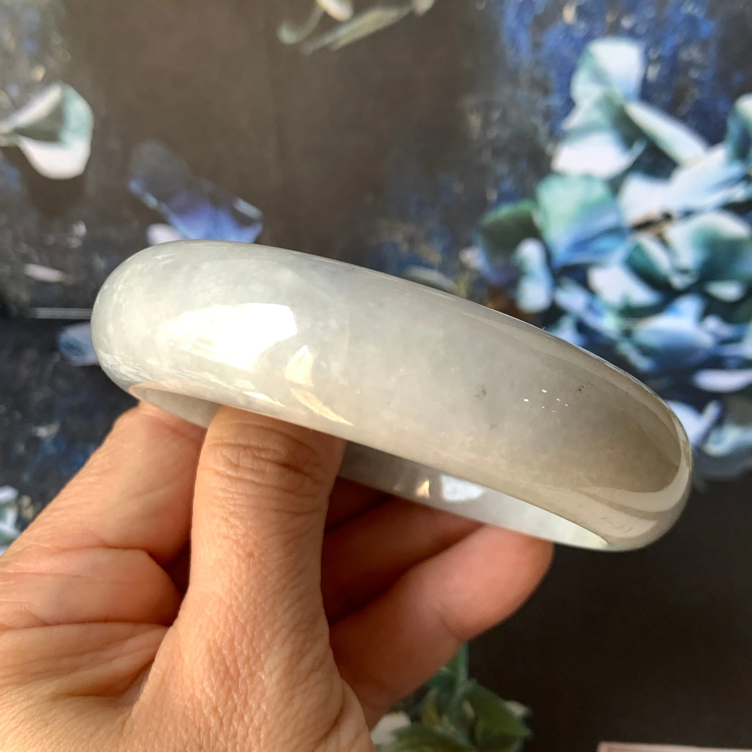 58.2mm A-Grade Natural Lavender Green Jadeite Modern Round Bangle No.151535
