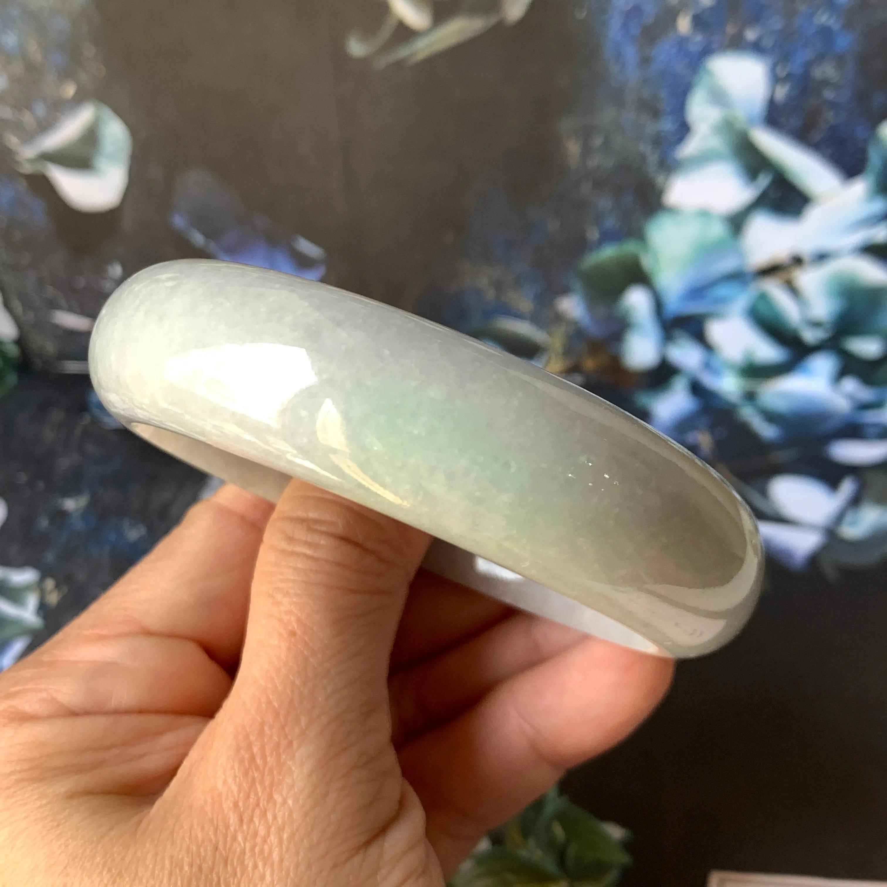 58.2mm A-Grade Natural Lavender Green Jadeite Modern Round Bangle No.151535