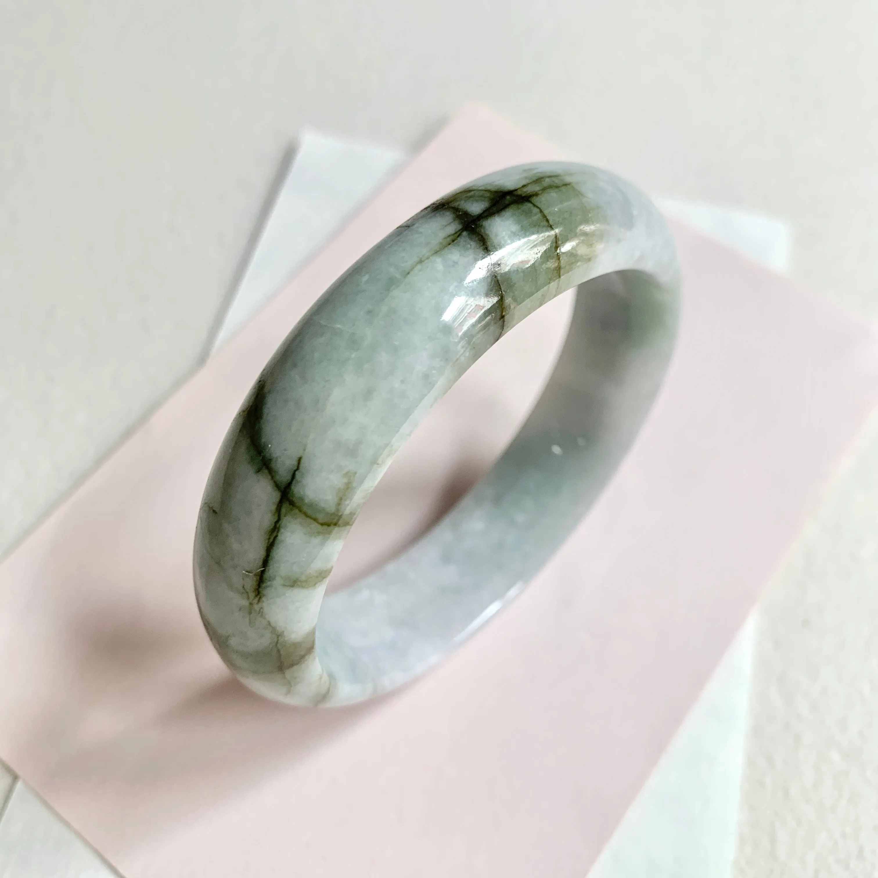 58.4mm A-Grade Natural Green Modern Round Bangle No. 600171