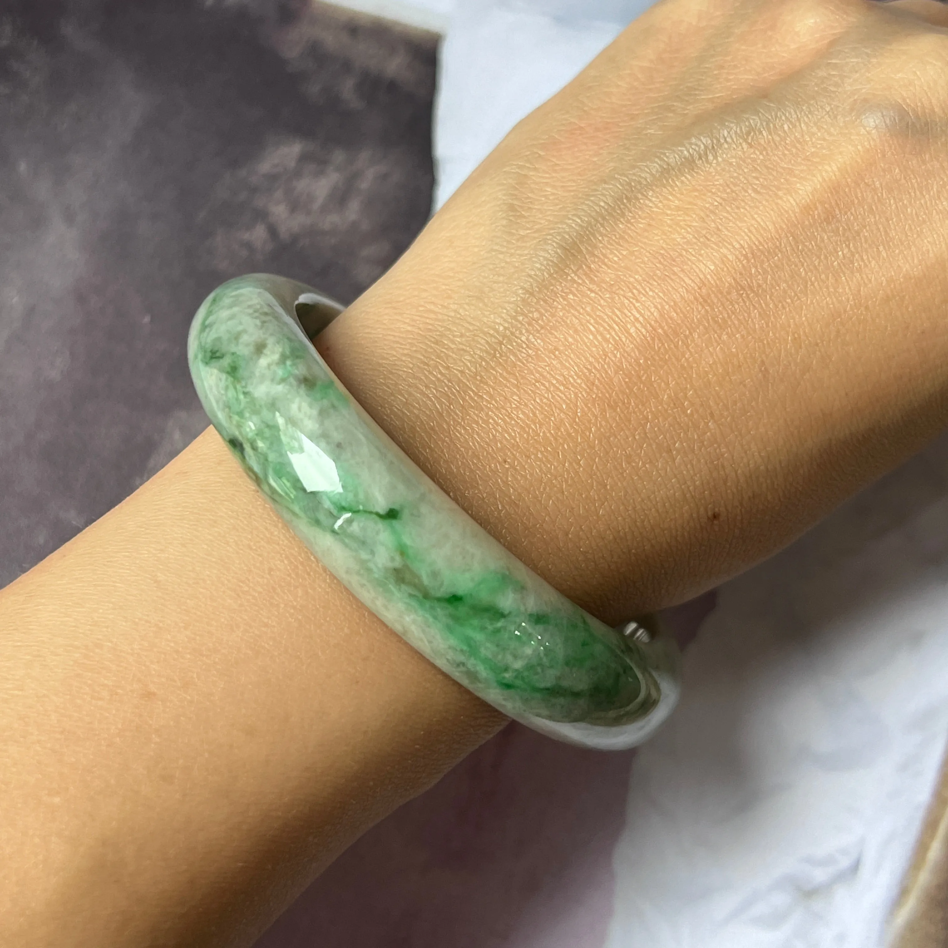 58mm A-Grade Natural Grey Green Jadeite Modern Round Bangle No.151630