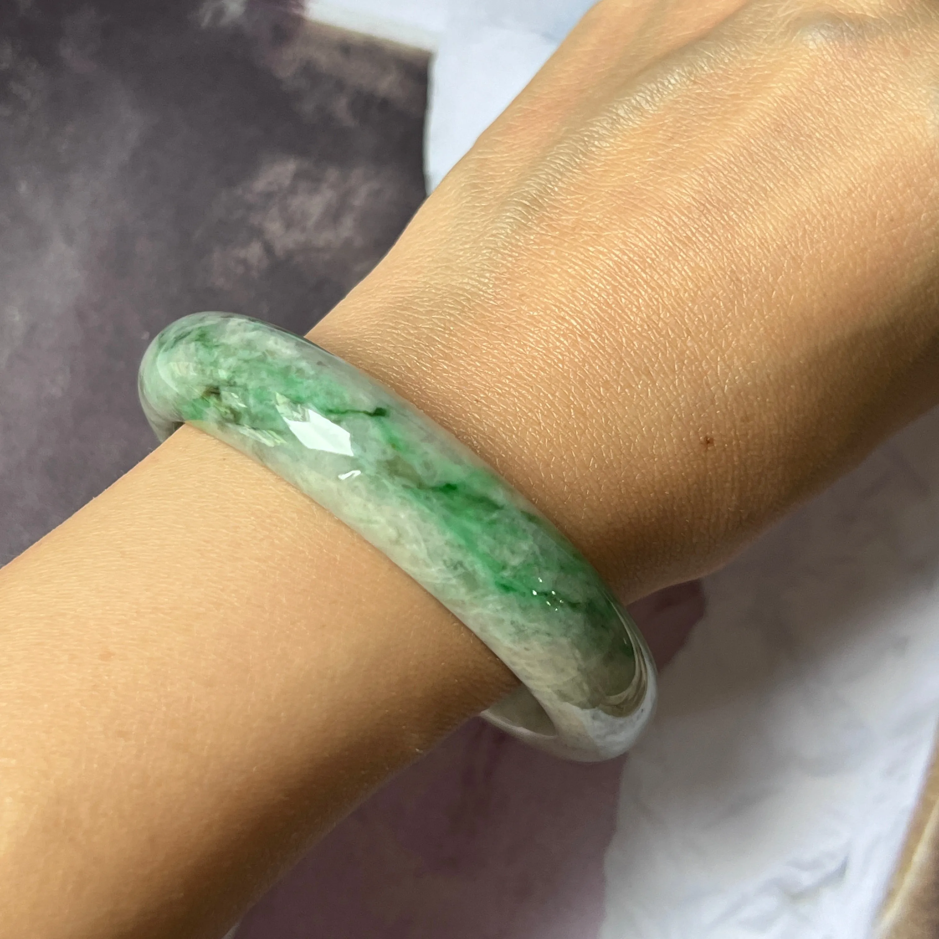 58mm A-Grade Natural Grey Green Jadeite Modern Round Bangle No.151630