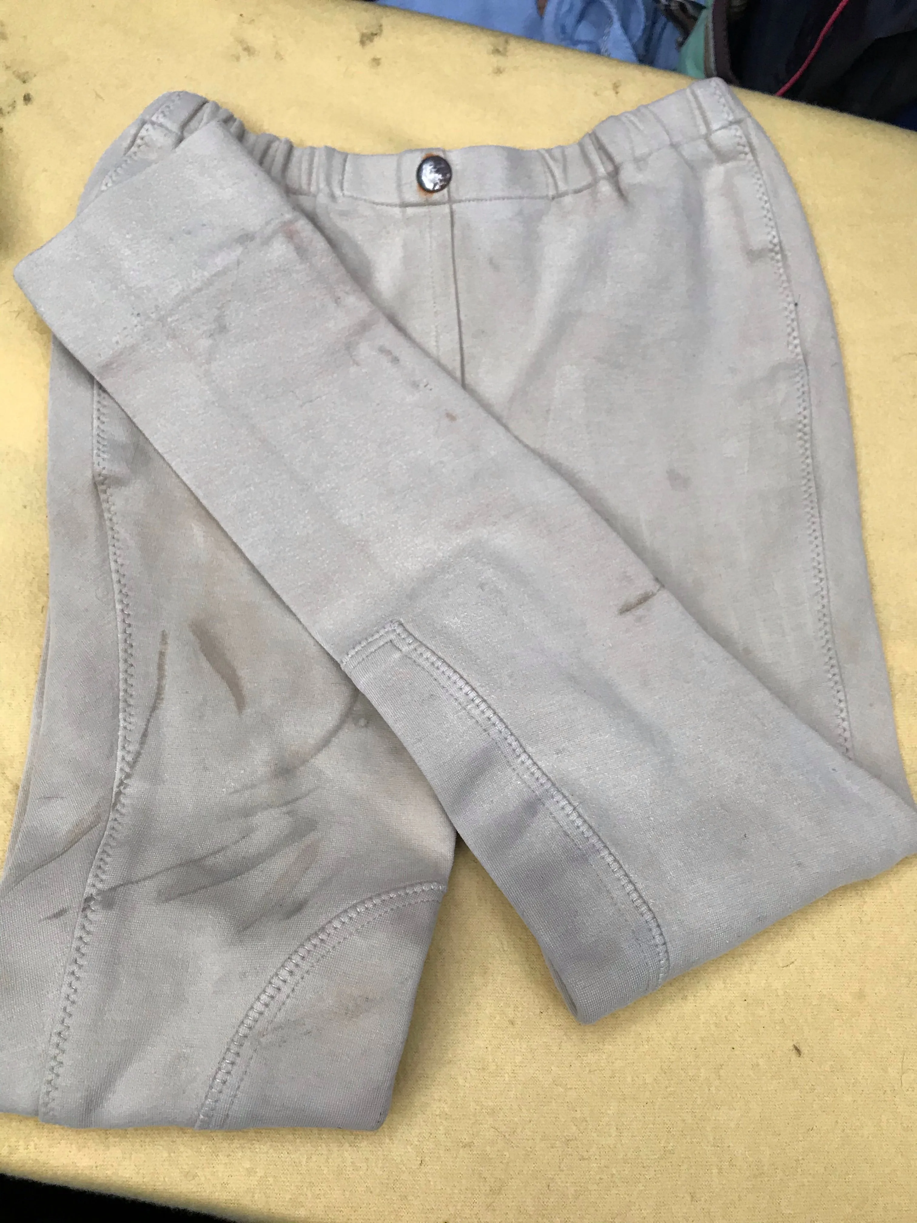 Age 6 cream jodhpurs