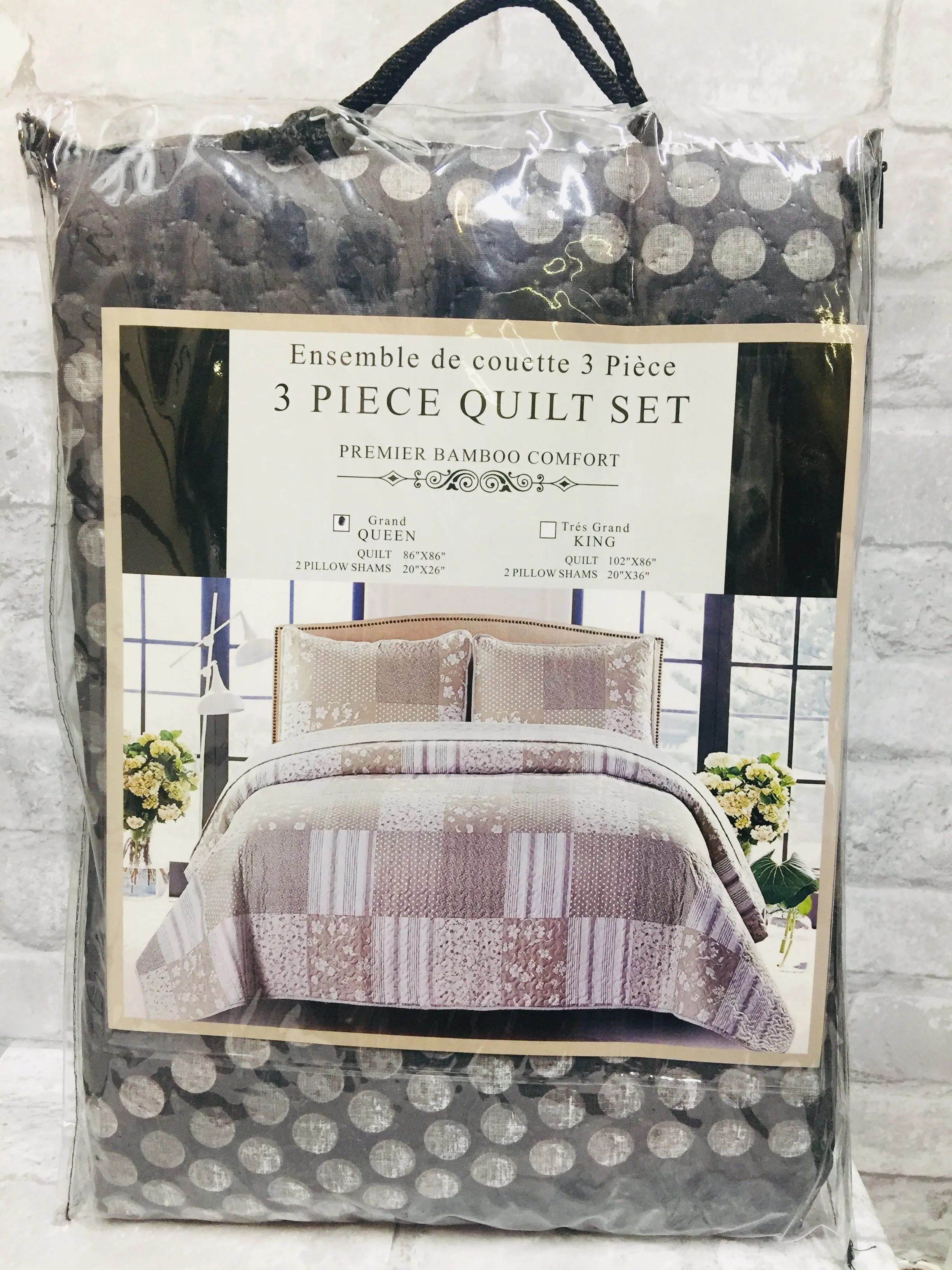 Brand new Premier Bamboo Comfort 3 Piece Quilt Set! Fits Double/Queen!    Dotted Black/Grey!