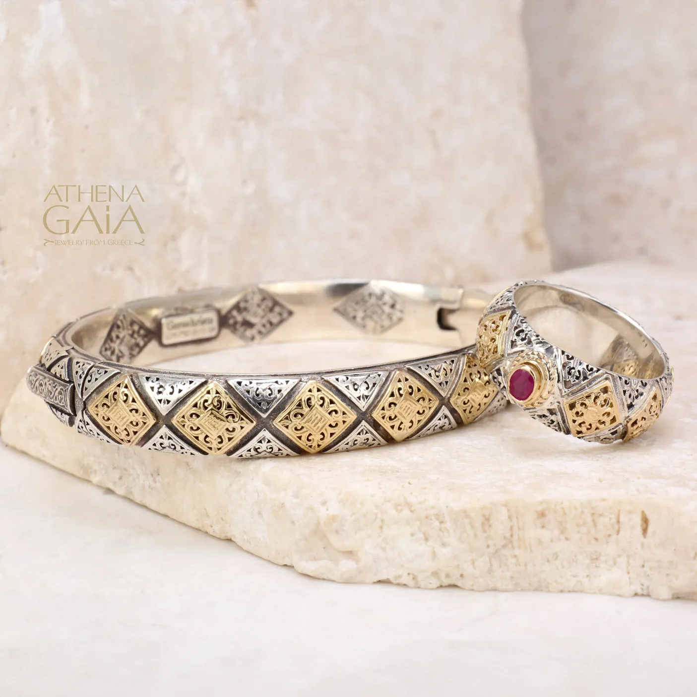 Byzantine Checker Hinged Bracelet