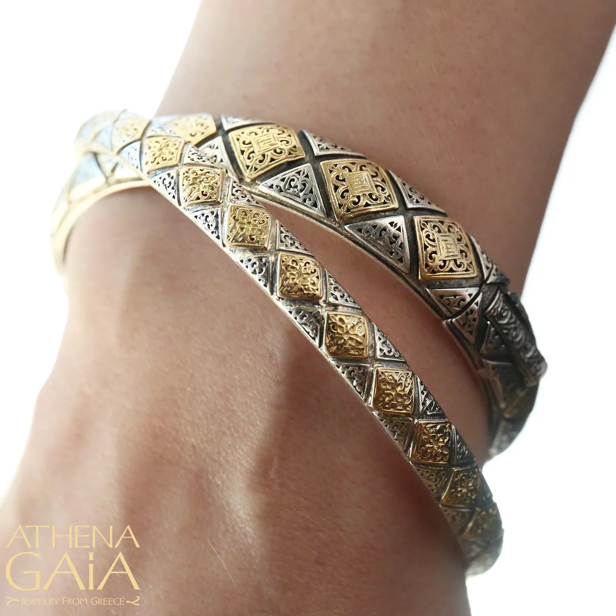 Byzantine Checker Hinged Bracelet