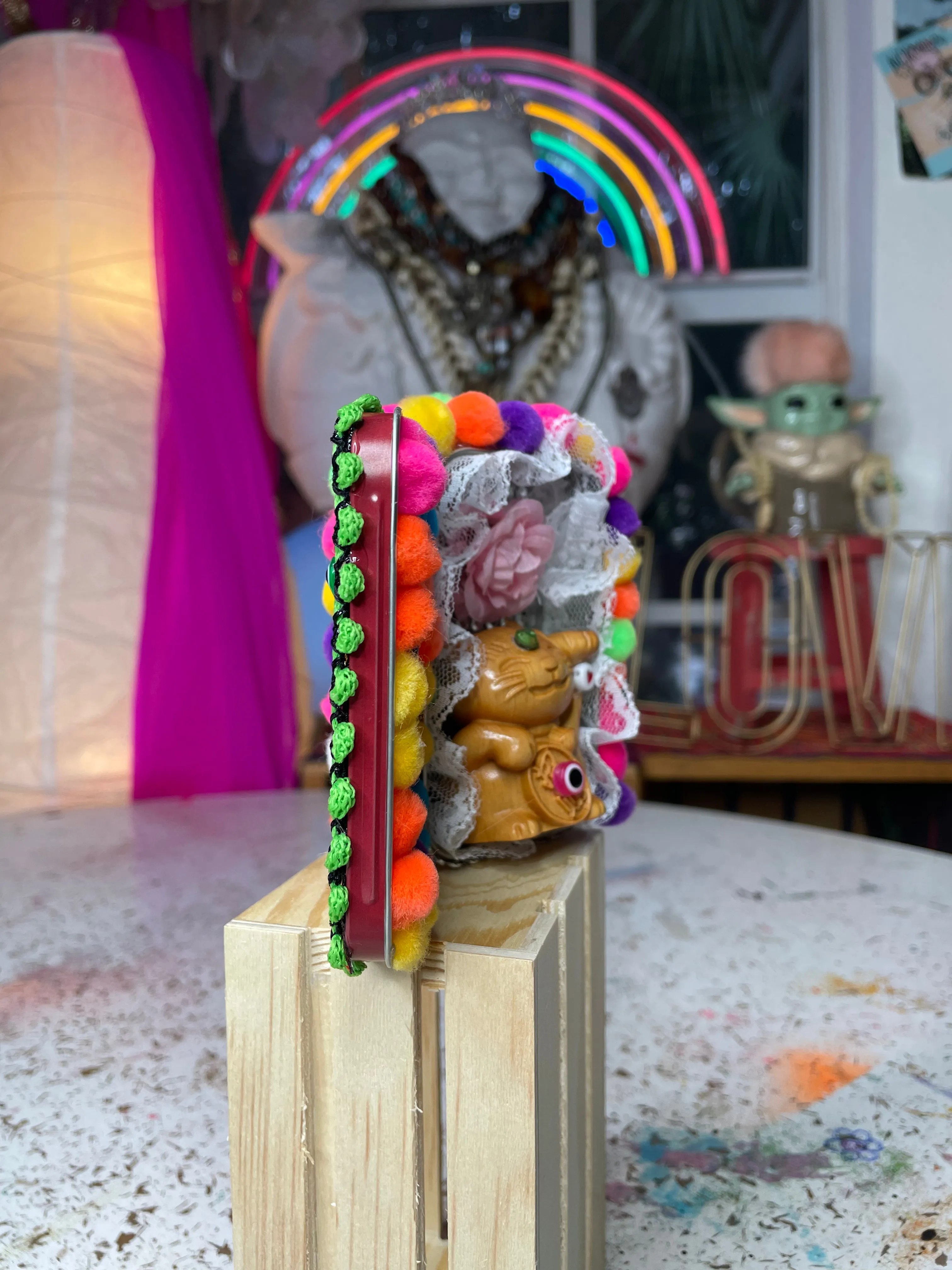 Canvas / little shrine LUCKY