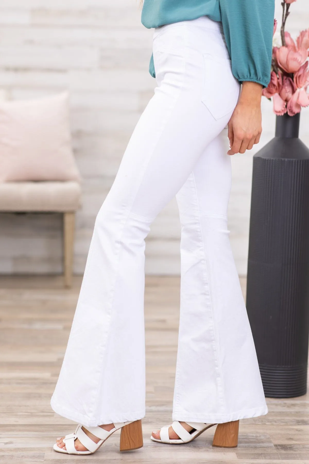 Cello White Pull On Front Seam Flare Jeans