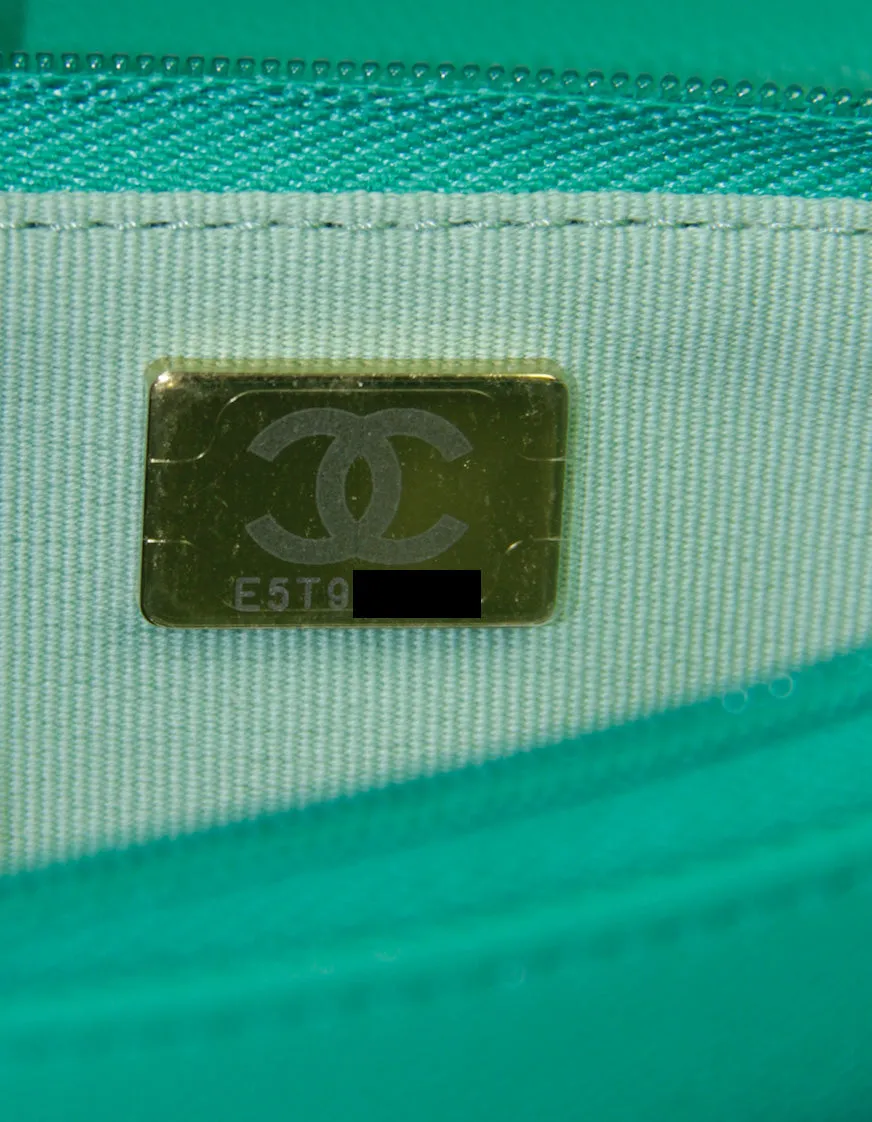 Chanel 2023 NEW Vert Green Caviar WOC