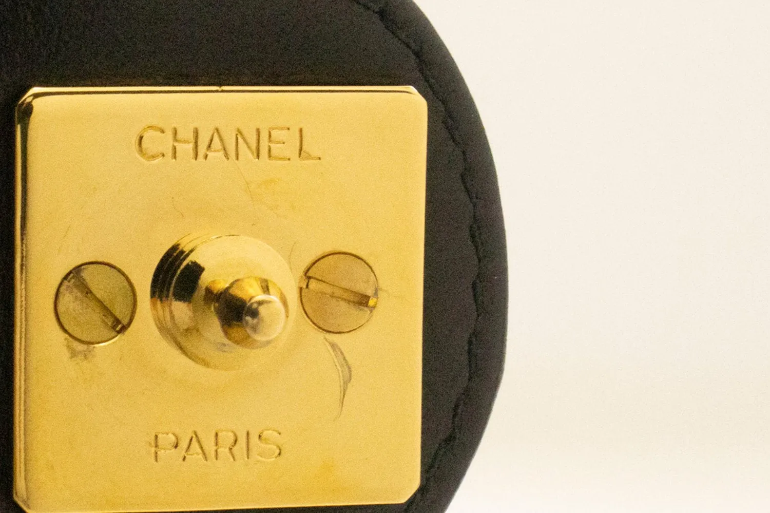CHANEL Chain Shoulder Bag Clutch Black Quilted Flap Lambskin Purse k36