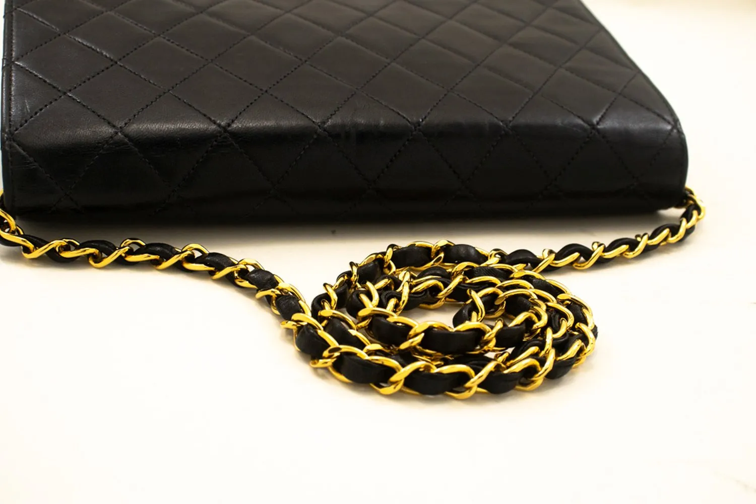 CHANEL Full Flap Chain Shoulder Bag Clutch Black Quilted Lambskin m62