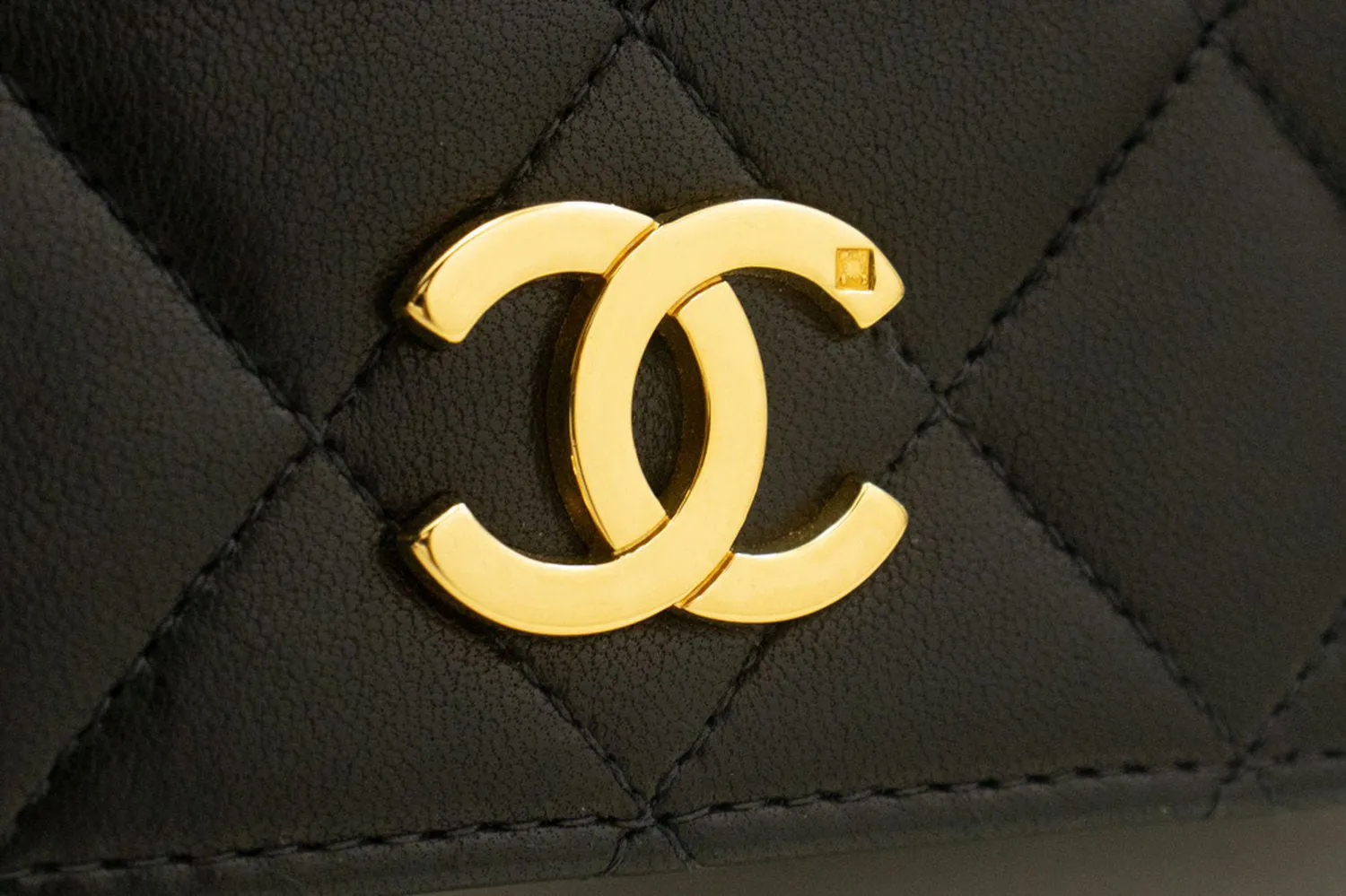CHANEL Full Flap Chain Shoulder Bag Clutch Black Quilted Lambskin p01