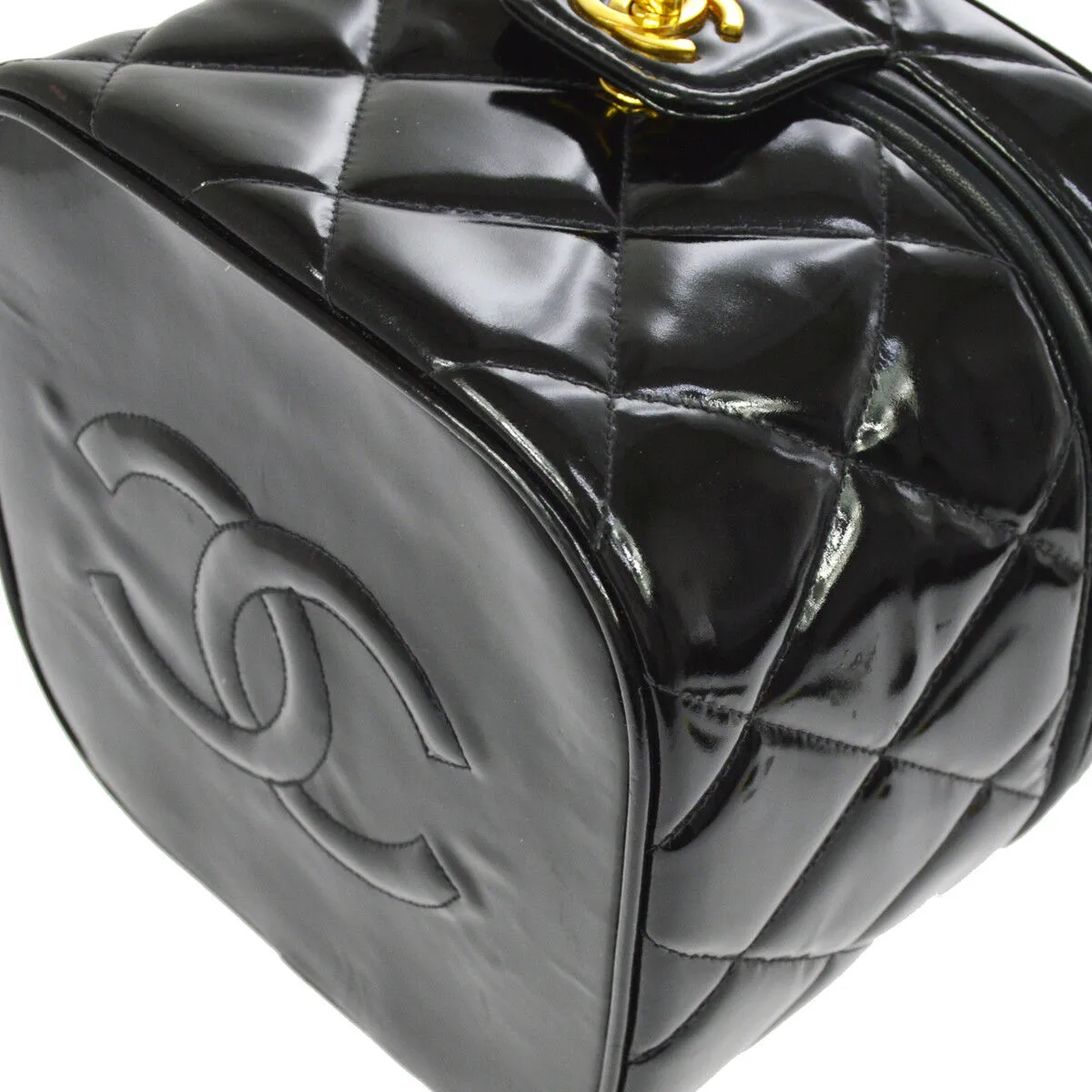 CHANEL Quilted CC Cosmetic Hand Bag Vanity Black Patent Leather AK17189i