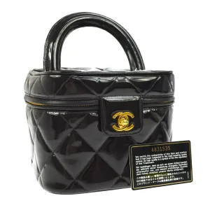 CHANEL Quilted CC Cosmetic Hand Bag Vanity Black Patent Leather AK17189i