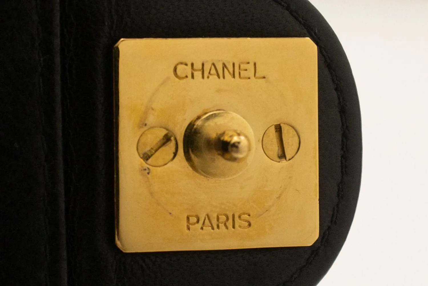 CHANEL Small Chain Shoulder Bag Clutch Black Quilted Flap Lambskin j60