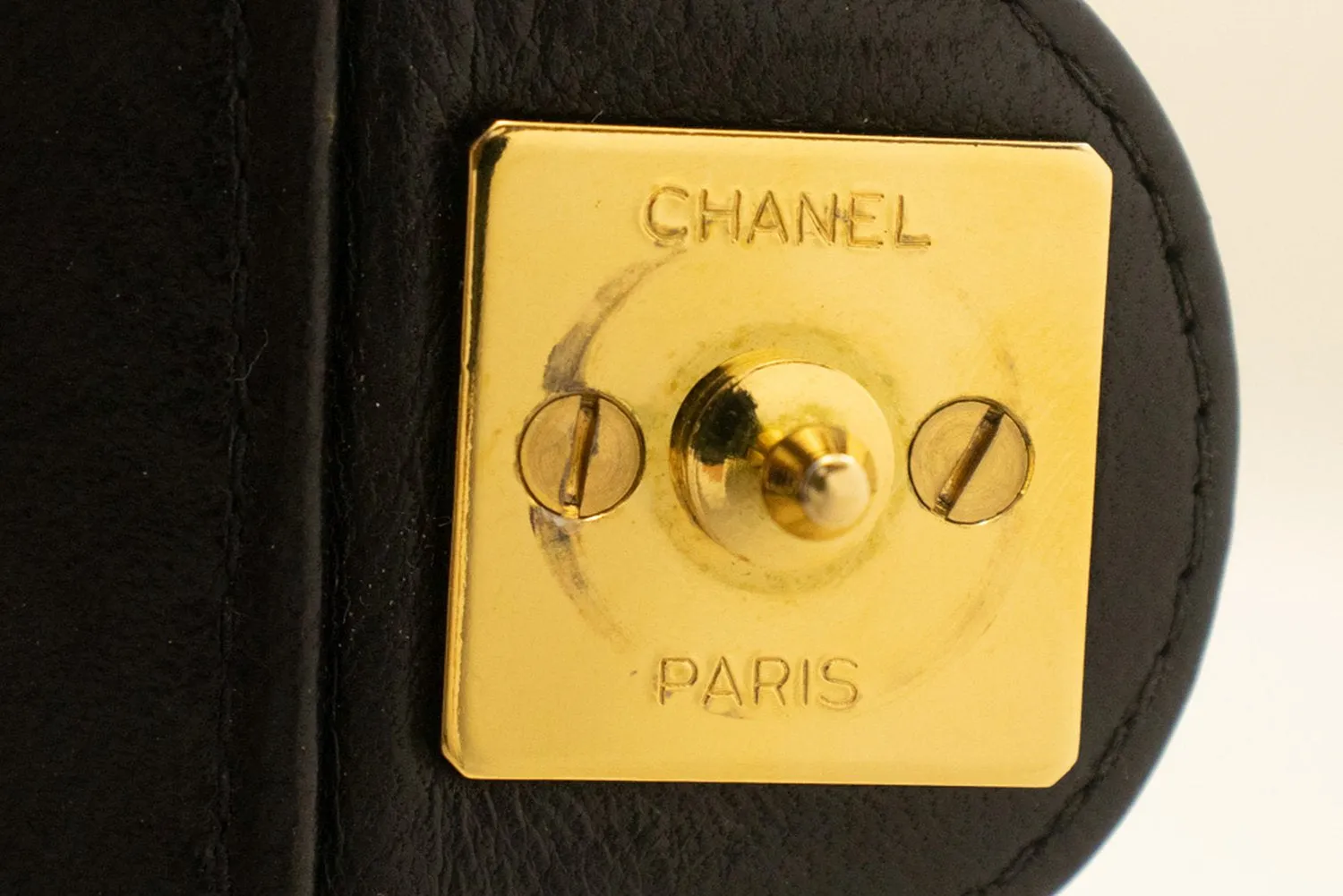 CHANEL Small Chain Shoulder Bag Clutch Black Quilted Flap Lambskin n57