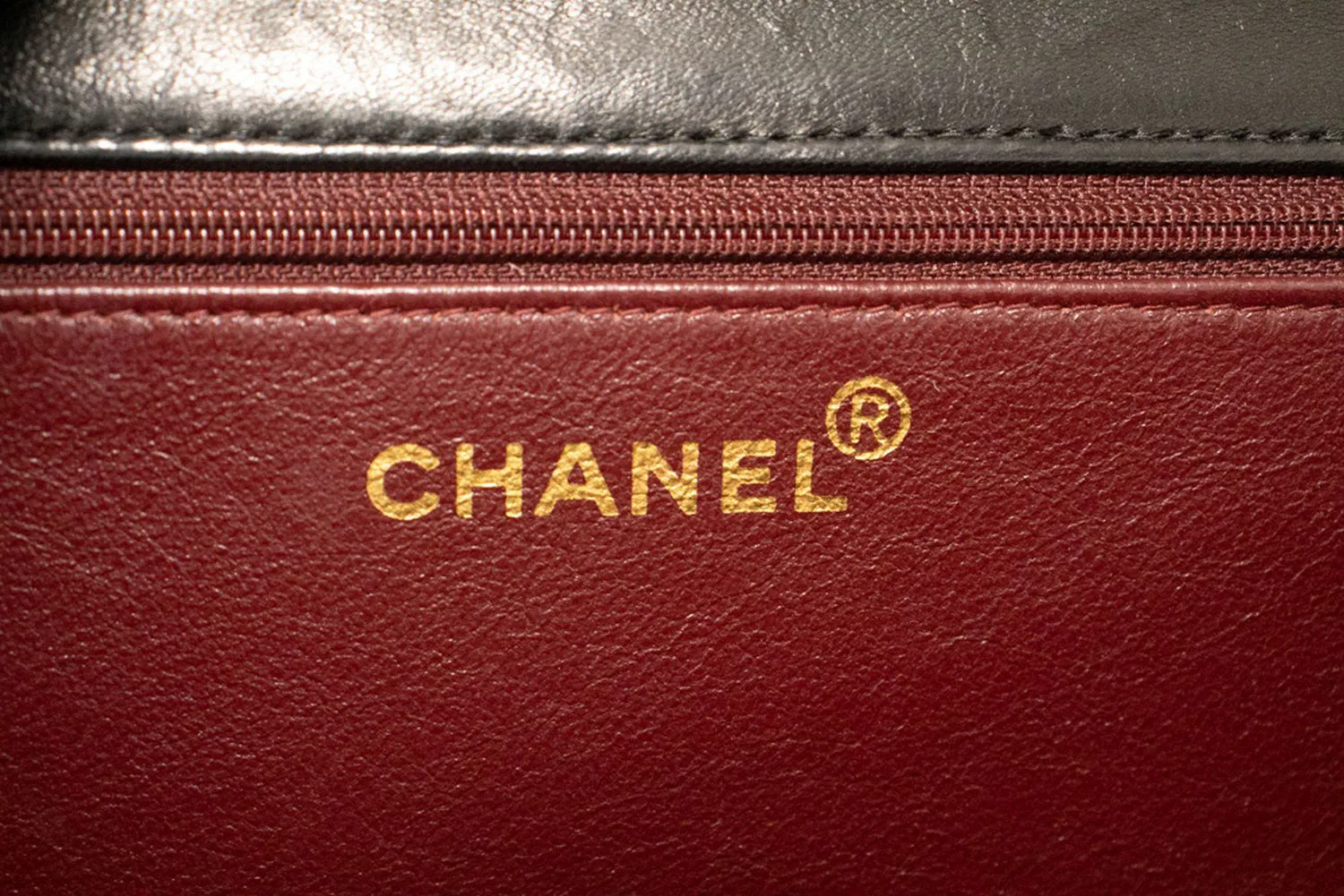 CHANEL Small Chain Shoulder Bag Clutch Black Quilted Flap Lambskin p06