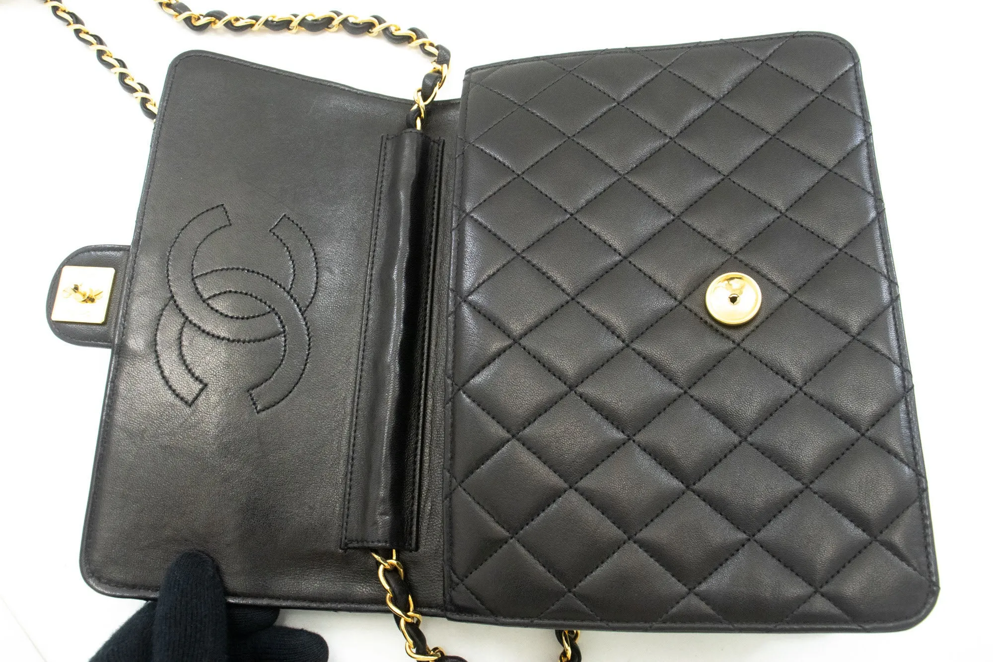 CHANEL Small Chain Shoulder Bag Clutch Black Quilted Flap Lambskin p55