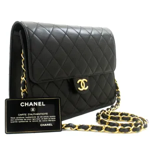 CHANEL Small Chain Shoulder Bag Clutch Black Quilted Flap Lambskin p55