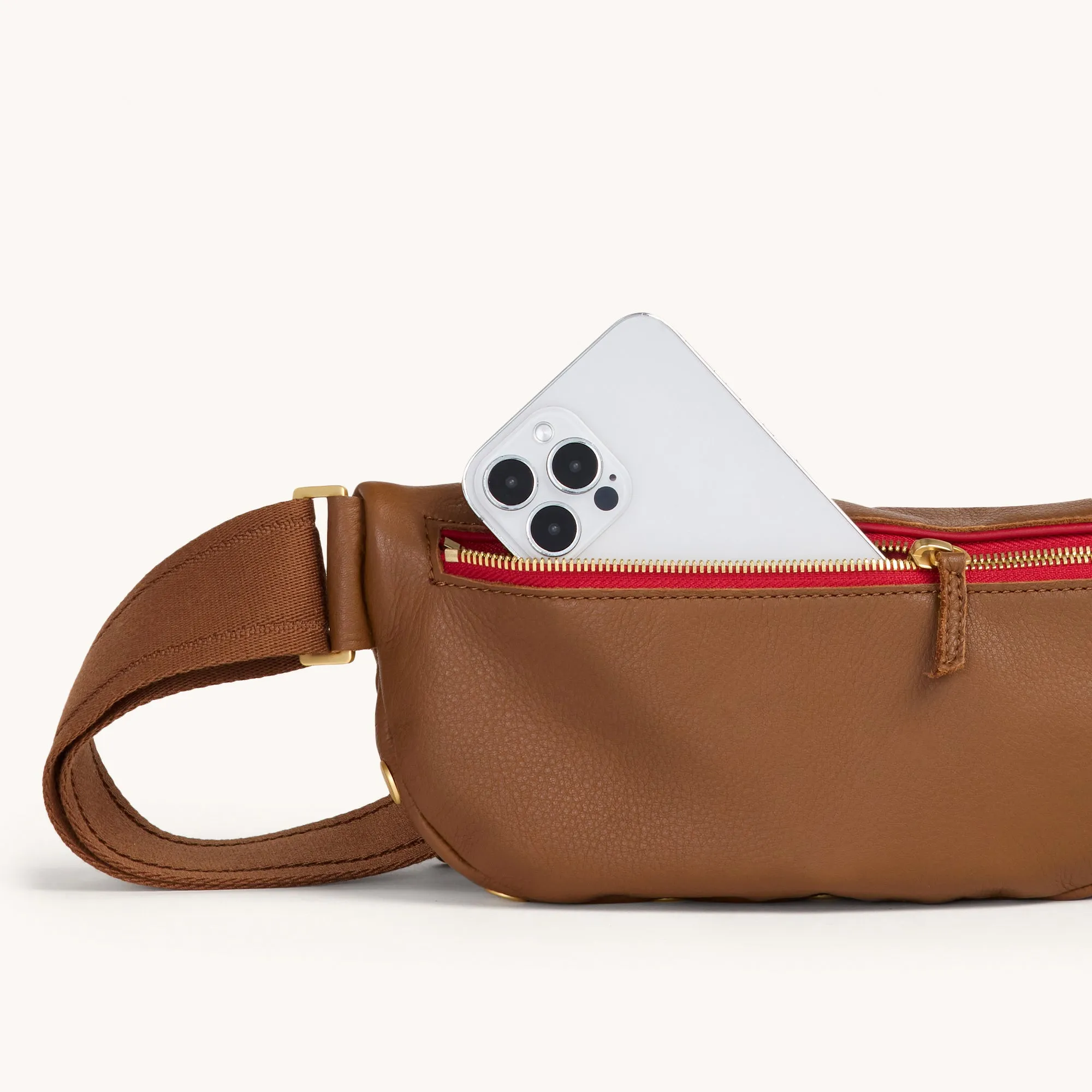 Charles Crossbody | Mahogany Pebble/Brushed Gold Red Zip | Med