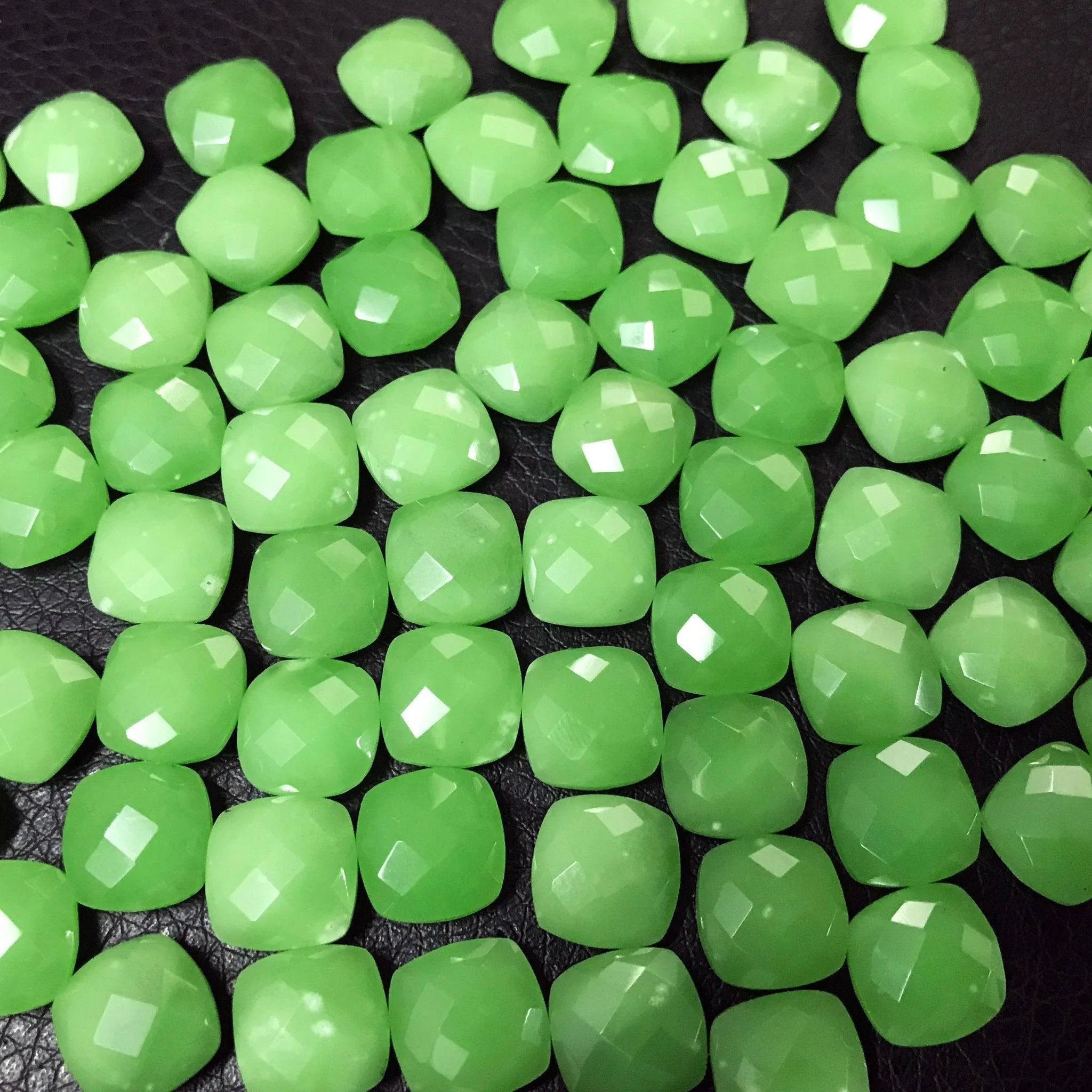 Chrysoprase Quartz Faceted Checker Square Cushion Matching Beads Strand 6pc 10mm