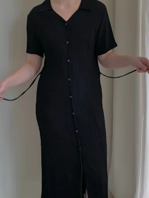 Crinkle pleat midi dress