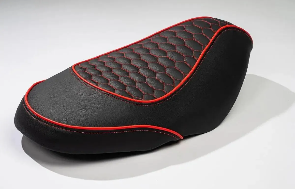 Custom Seat Black & Red | PIAGGIO ZIP II/ZIP SP