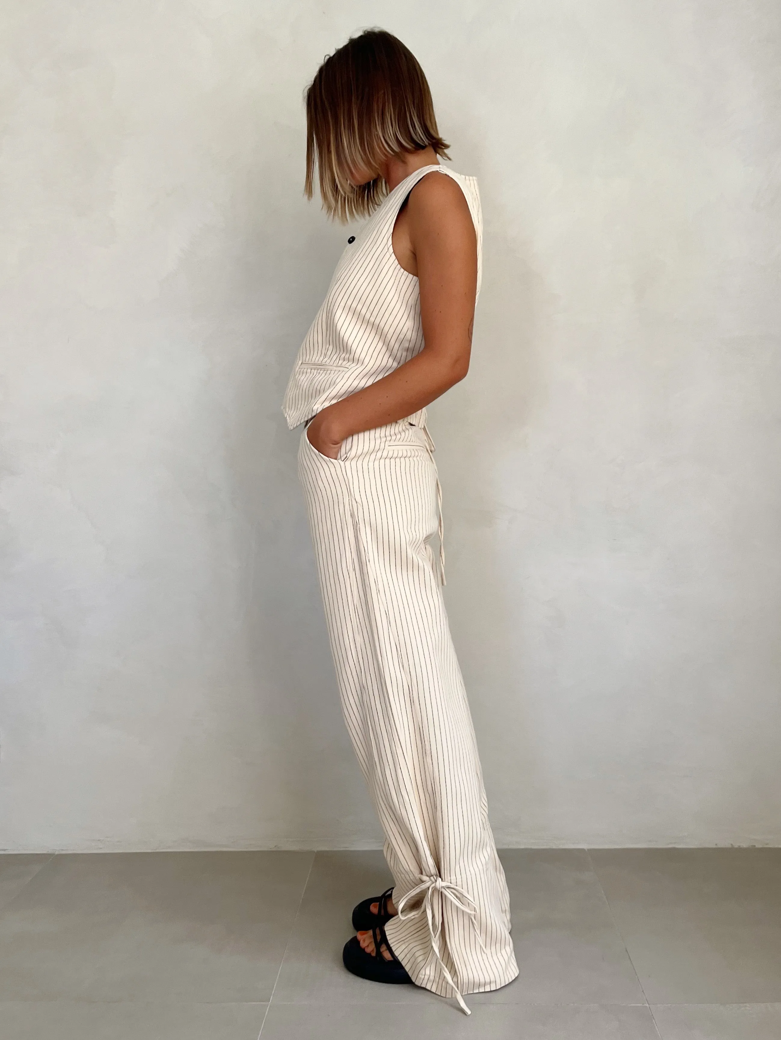 Cyndia Pant by JIJI