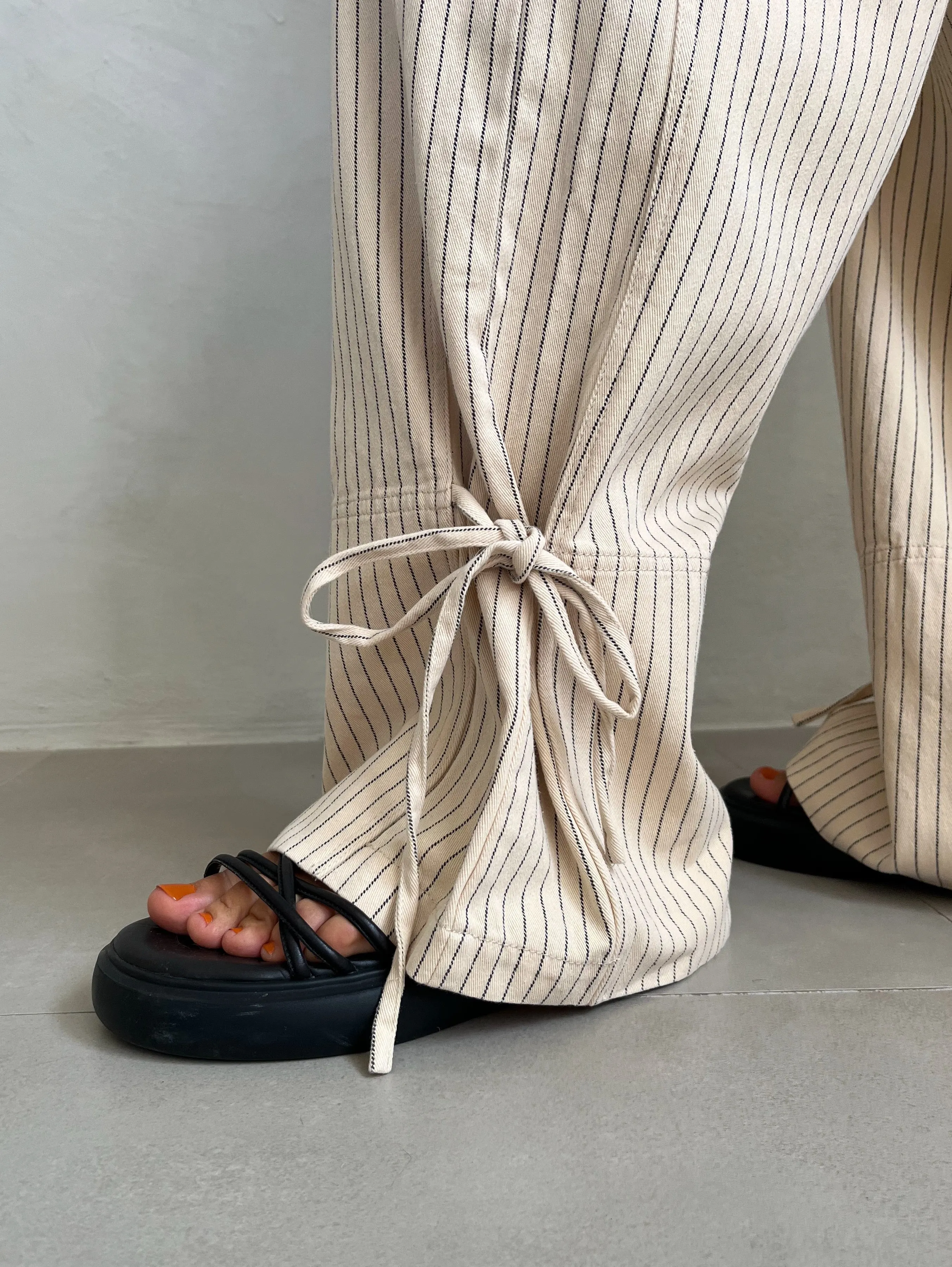 Cyndia Pant by JIJI