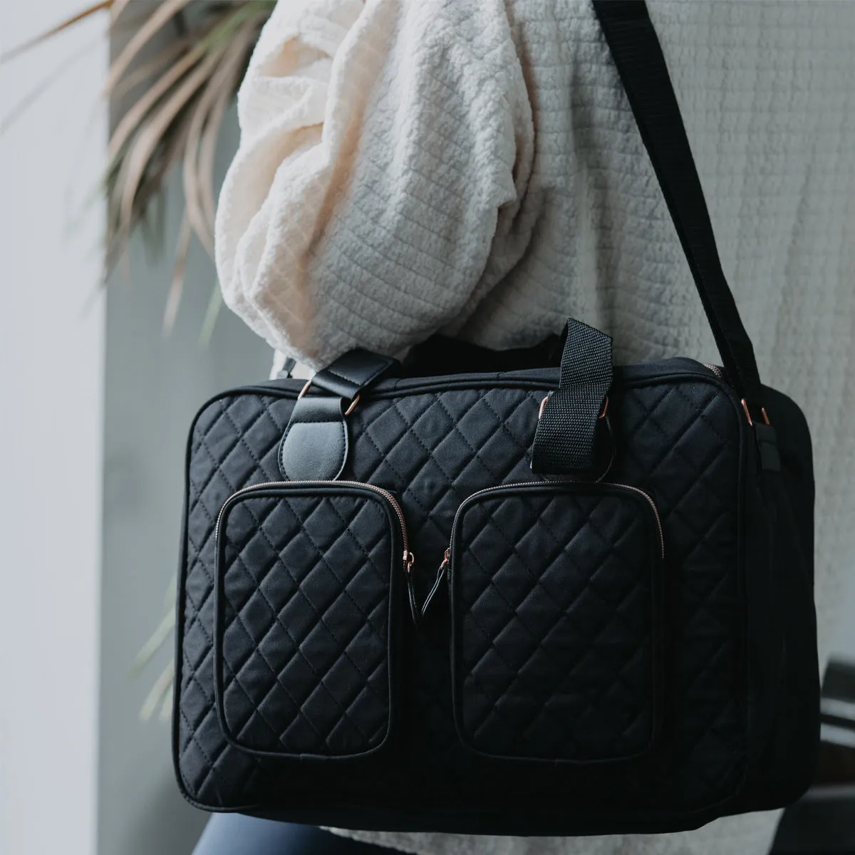 Deluxe Changing Bag - Black Quilted