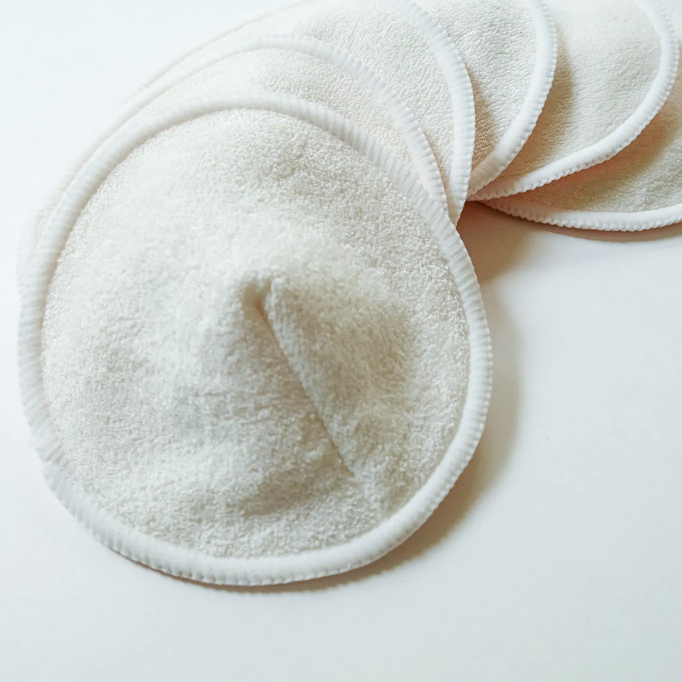 Eco-Friendly Bamboo Nursing Pads with Waterproof Bag