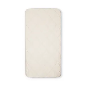 Foam mattress for quilted cradle