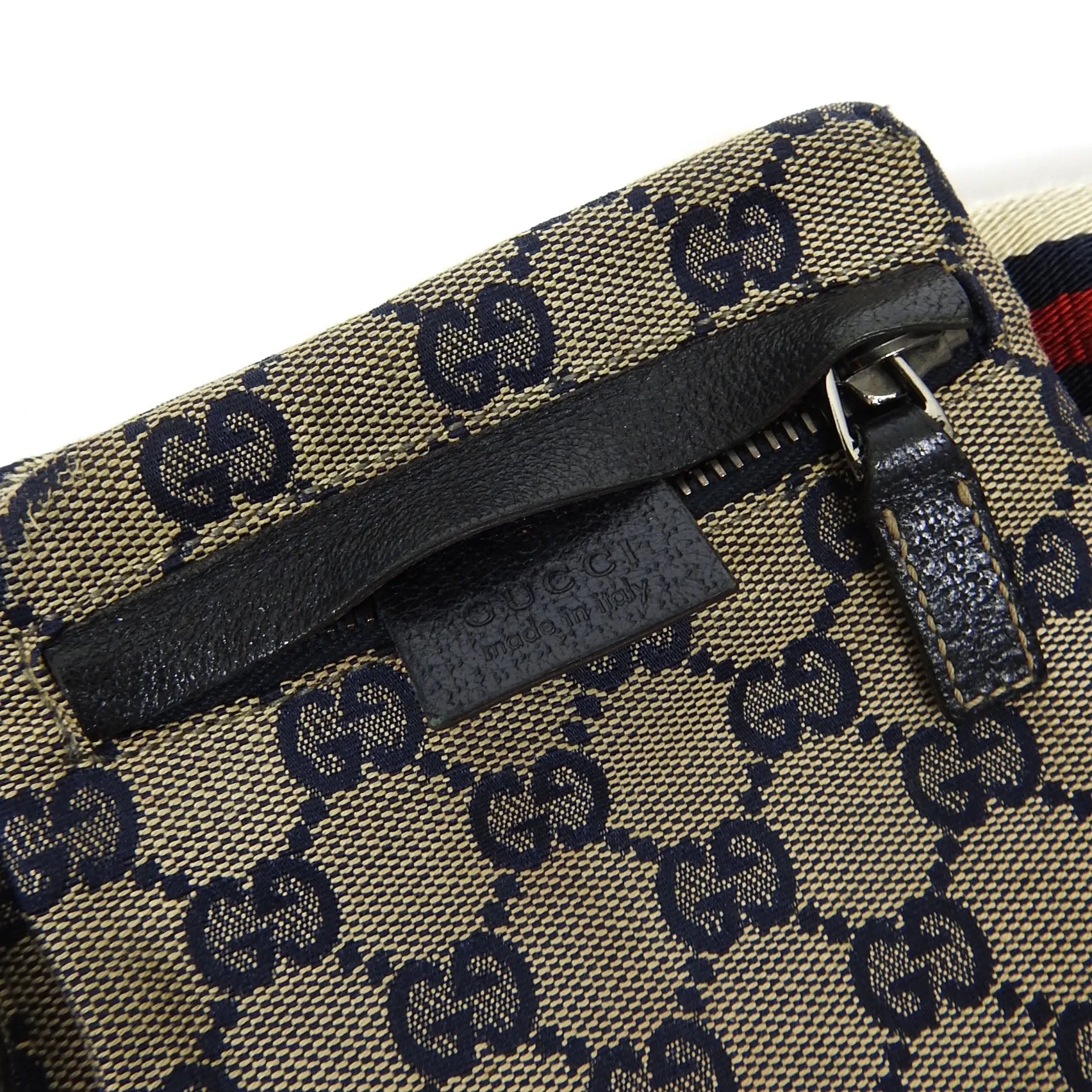 Gucci GG Supreme Crossbody Bag