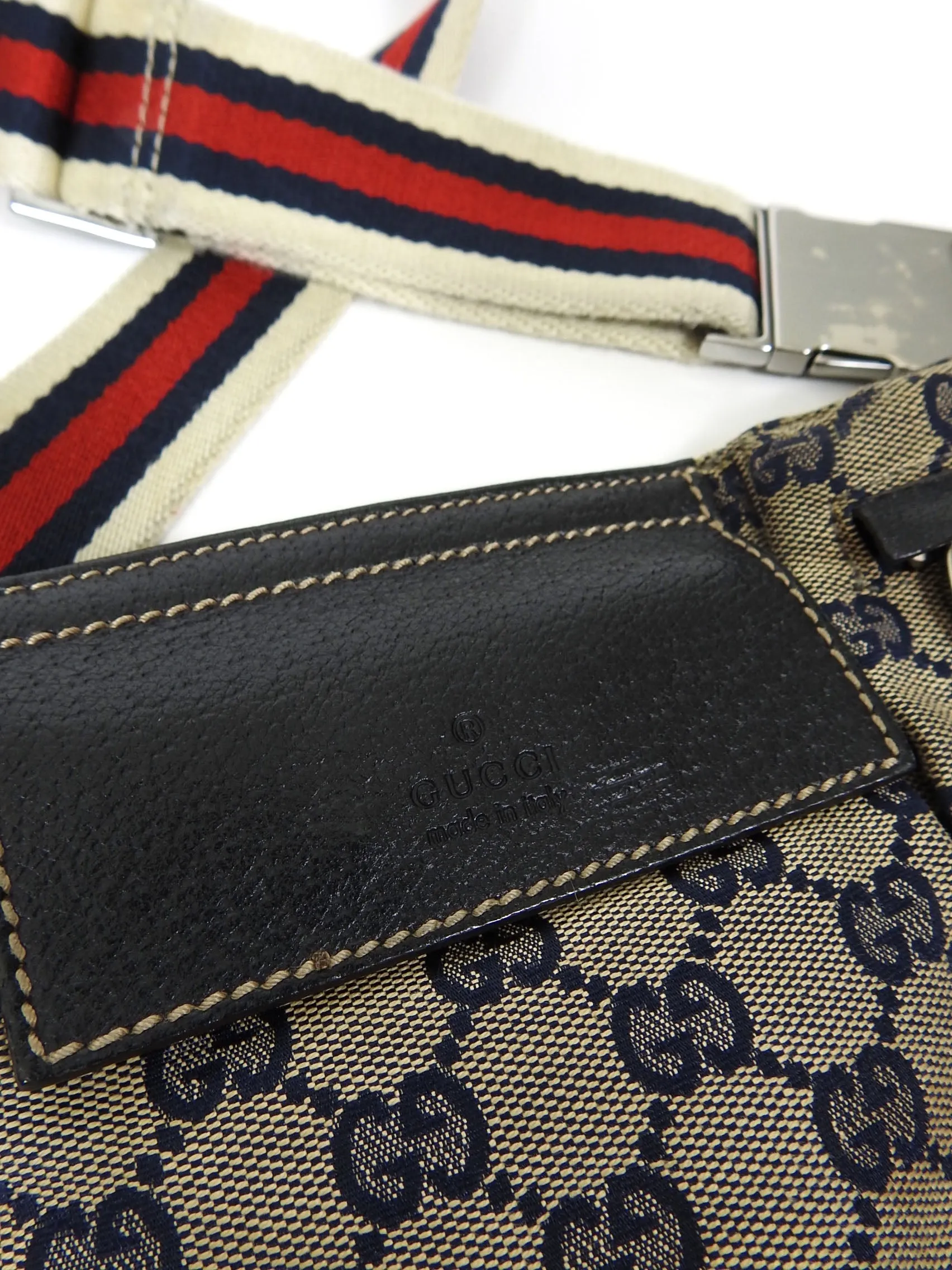 Gucci GG Supreme Crossbody Bag