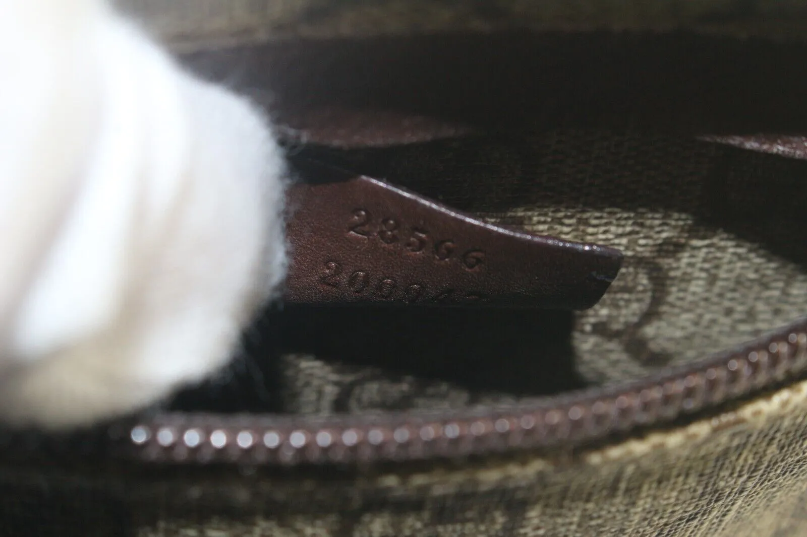 Gucci Supreme Canvas Belt Bag Waist Pack Fanny 4GK1024K