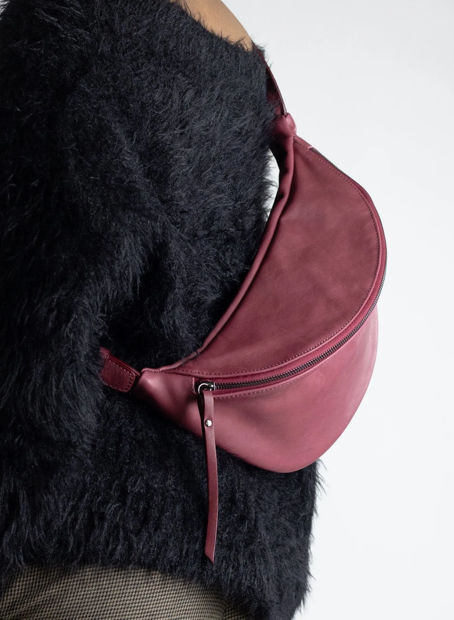 Katerina NYC - Smooth Leather Sling Bag - Burgundy