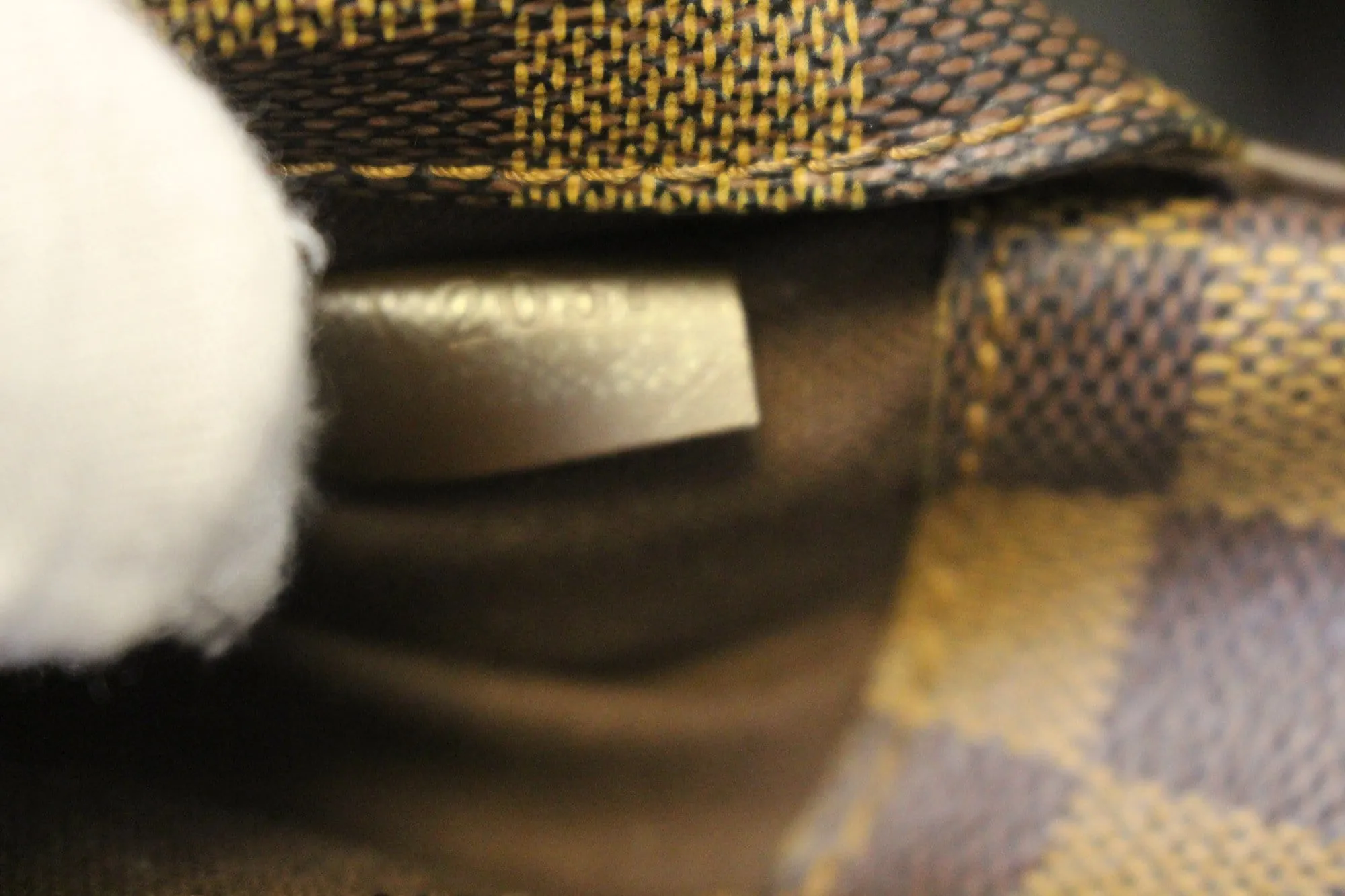 LOUIS VUITTON Gange Damier Ebene Pochette Crossbody Bag