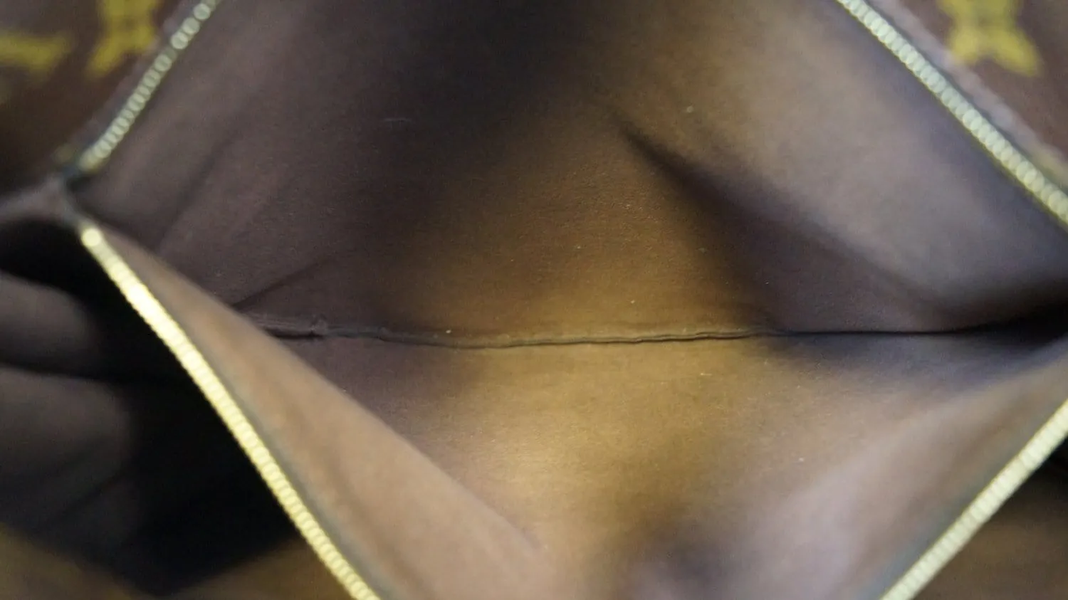 LOUIS VUITTON Metis Hobo Monogram Shoulder Bag with Strap