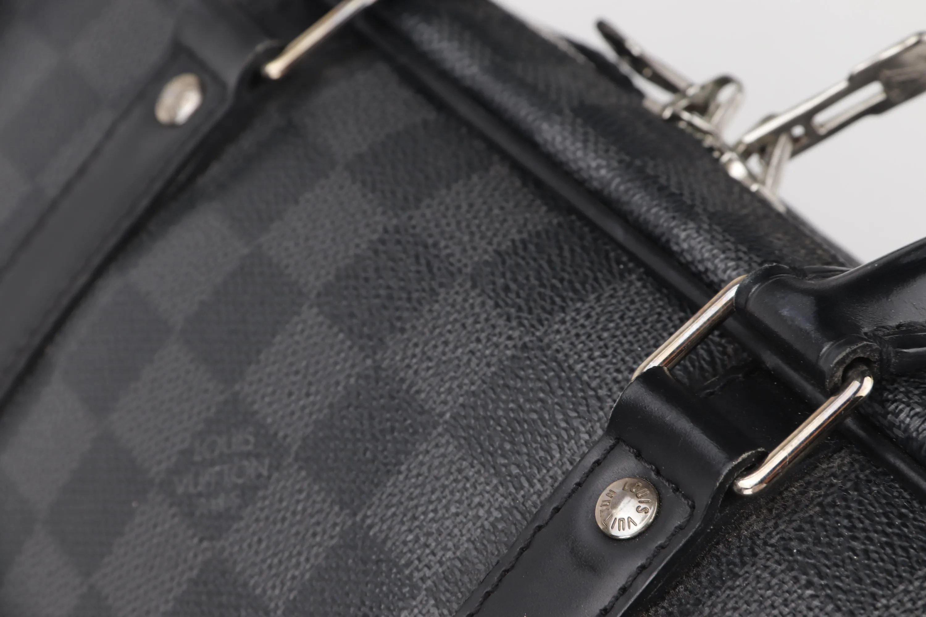 LOUIS VUITTON N41123 VOYAGE DOCUMENT BAG (BA2130) DAMIER GRAPHITE, WITH DUST COVER