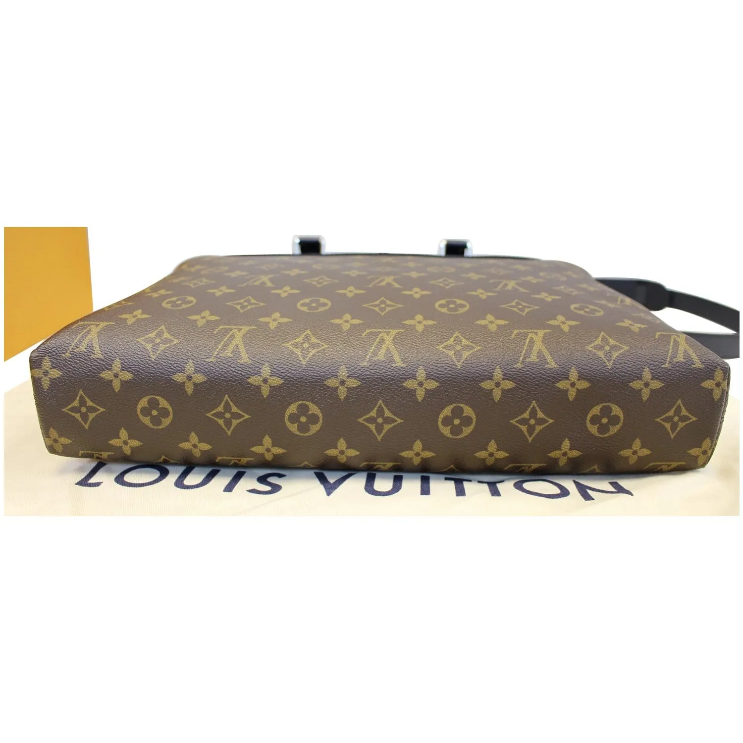 LOUIS VUITTON Porte-Documents Jour Monogram Macassar Briefcase Bag