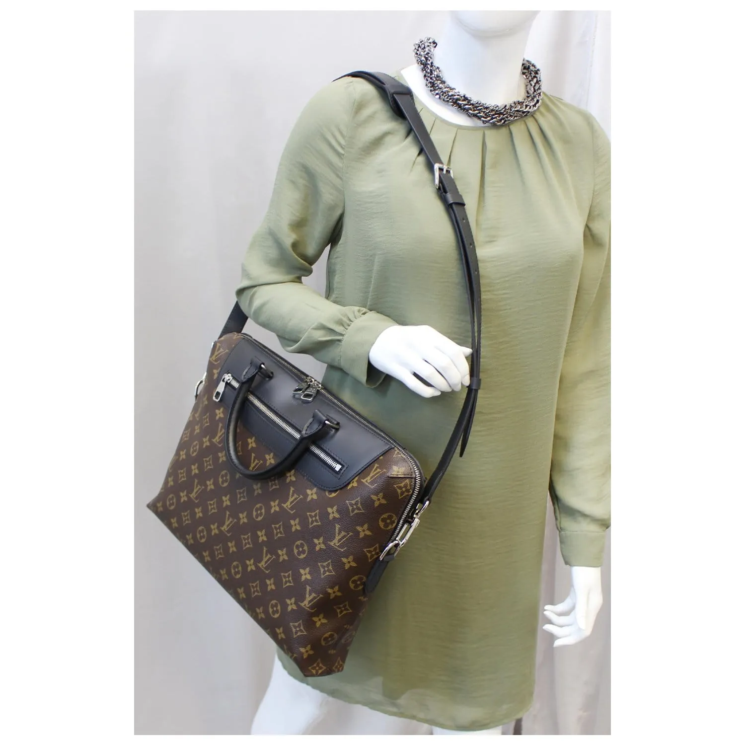 LOUIS VUITTON Porte-Documents Jour Monogram Macassar Briefcase Bag