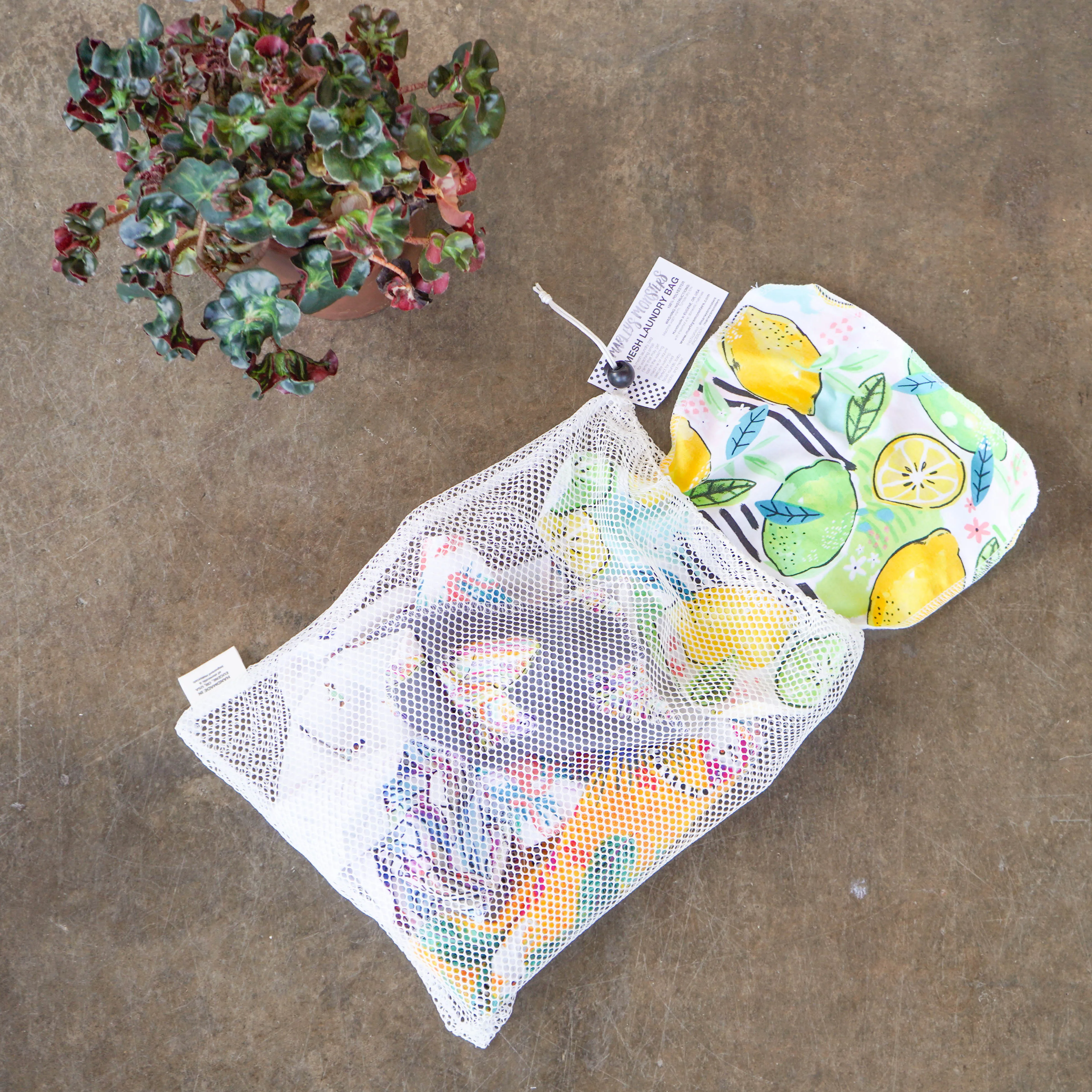 MESH LAUNDRY BAG: Large