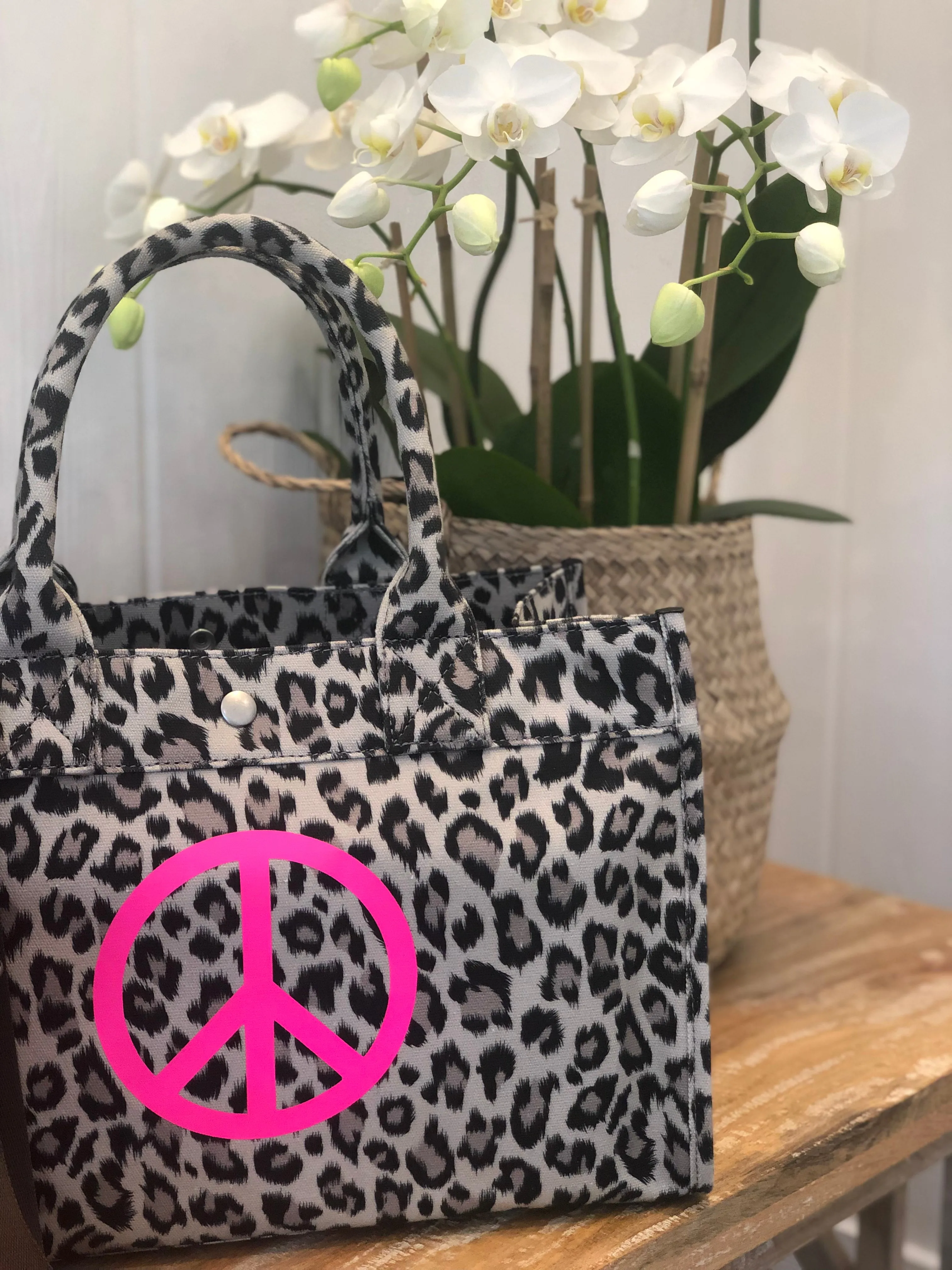 Midi East West Bag: Leopard