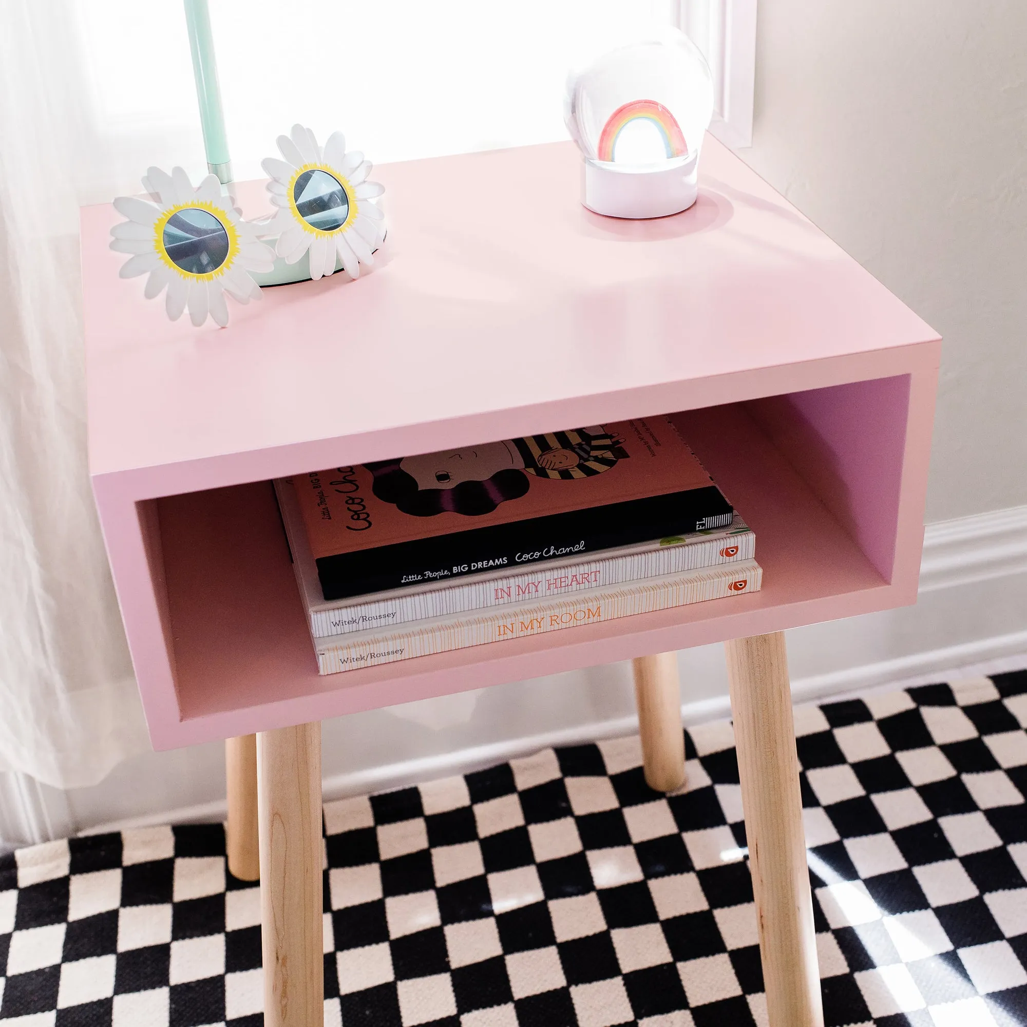 Minimo Modern Kids Nightstand